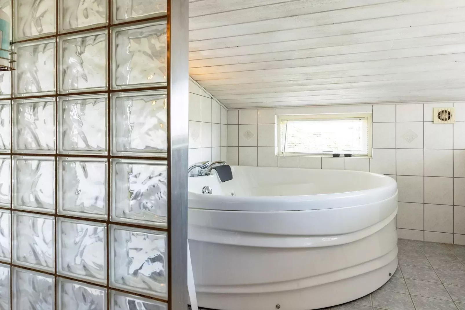 Gezellig vakantiehuis in Lokken, aan zee-Binnen
