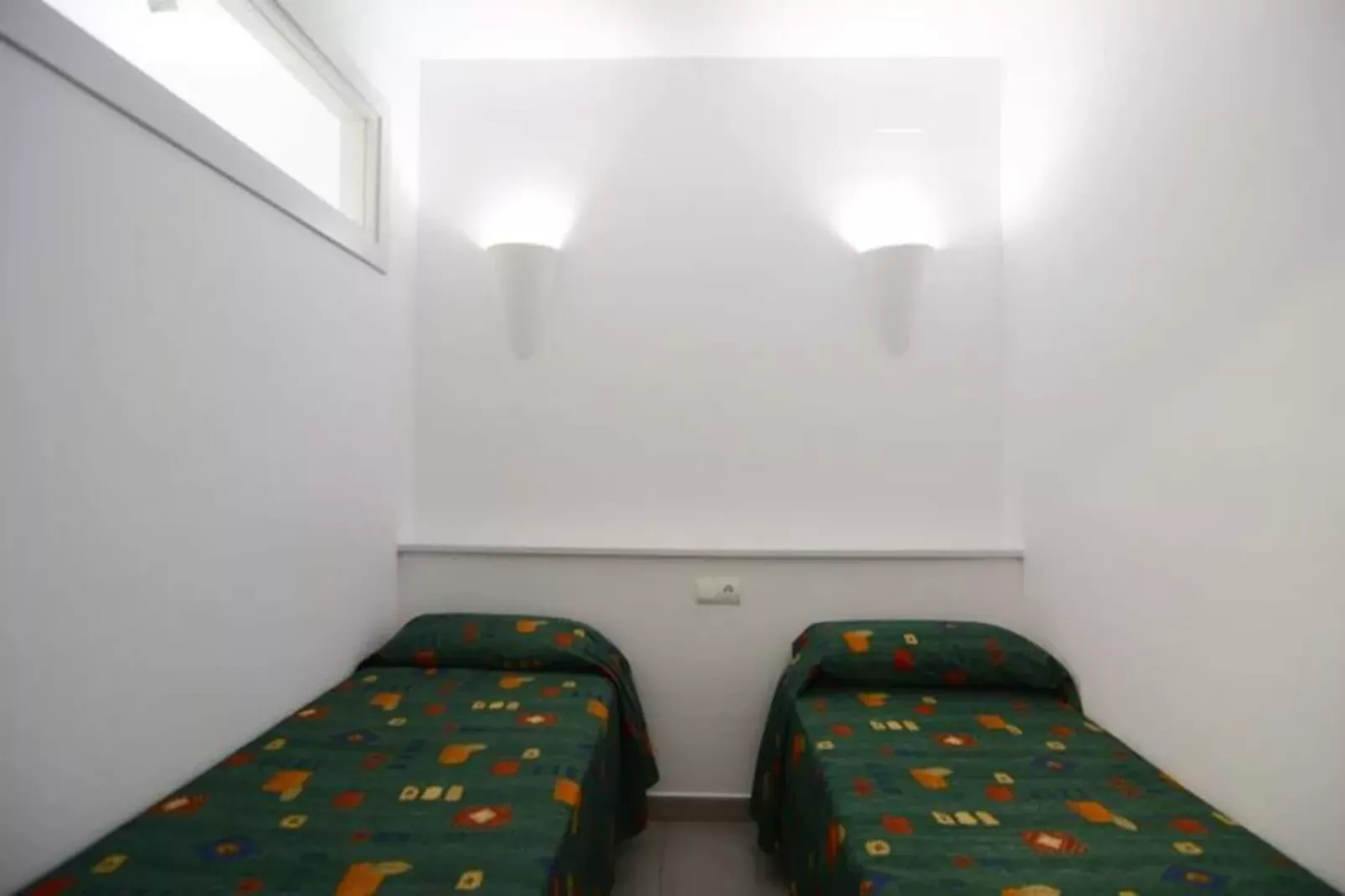 Appartements à L'Estartit-Buitenkant zomer