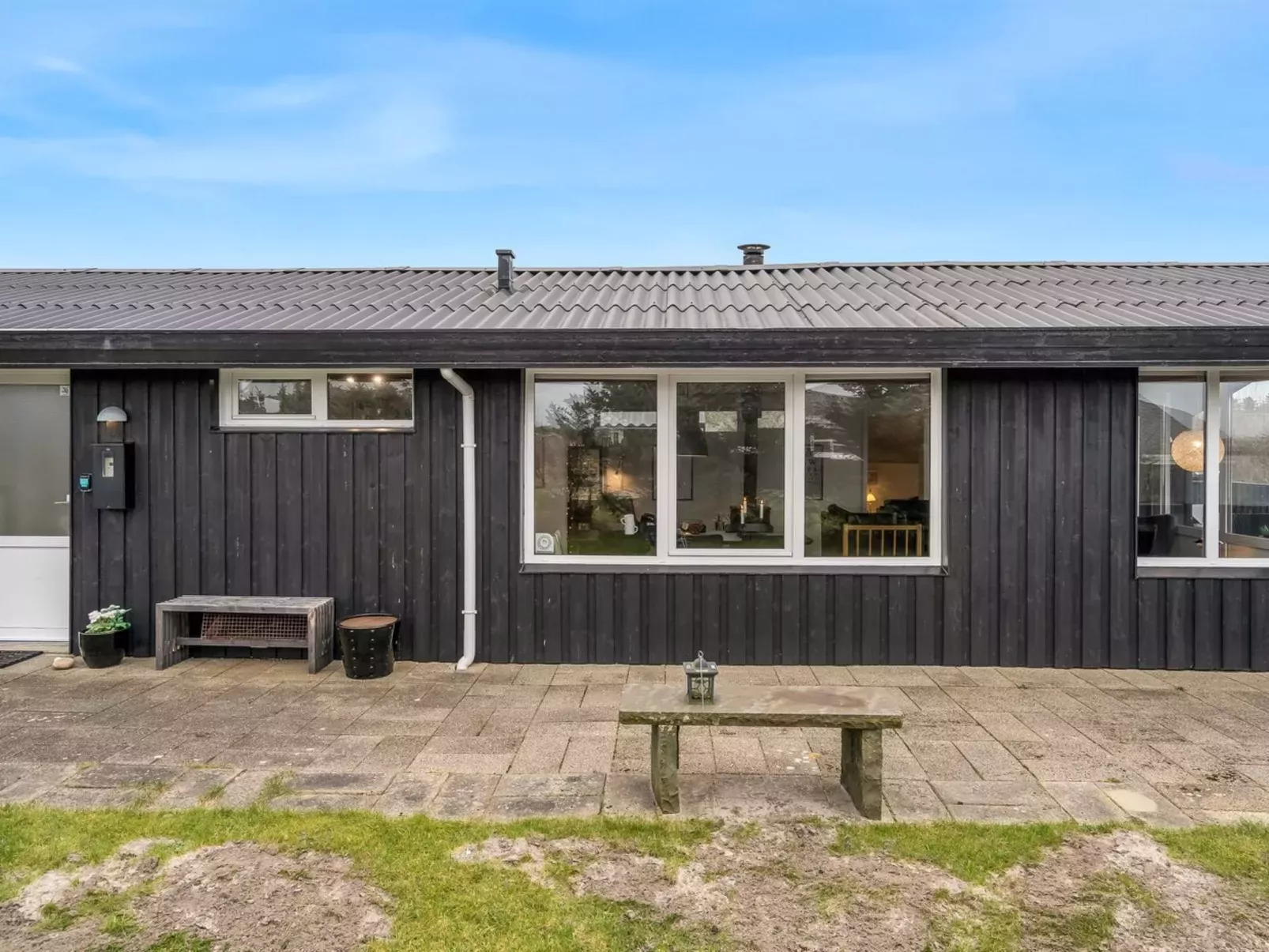 "Erblin" - 400m from the sea-Buiten