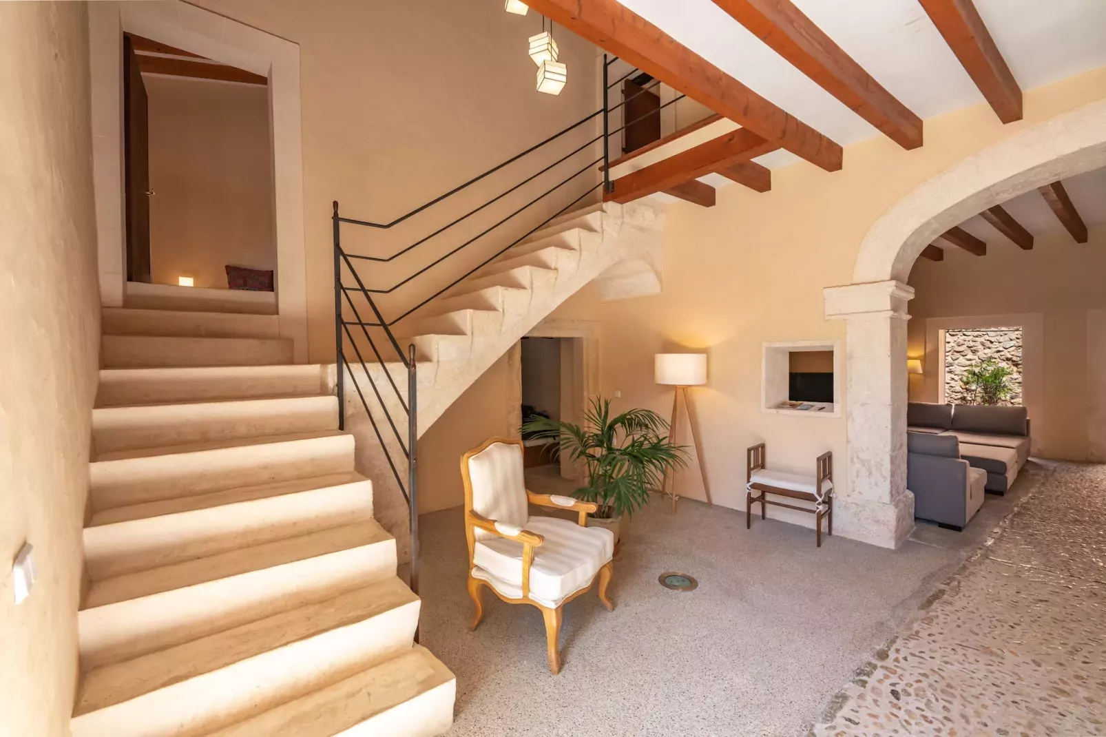 Can Mir de Buger, Finca 5StarsHome Mallorca-Overloop