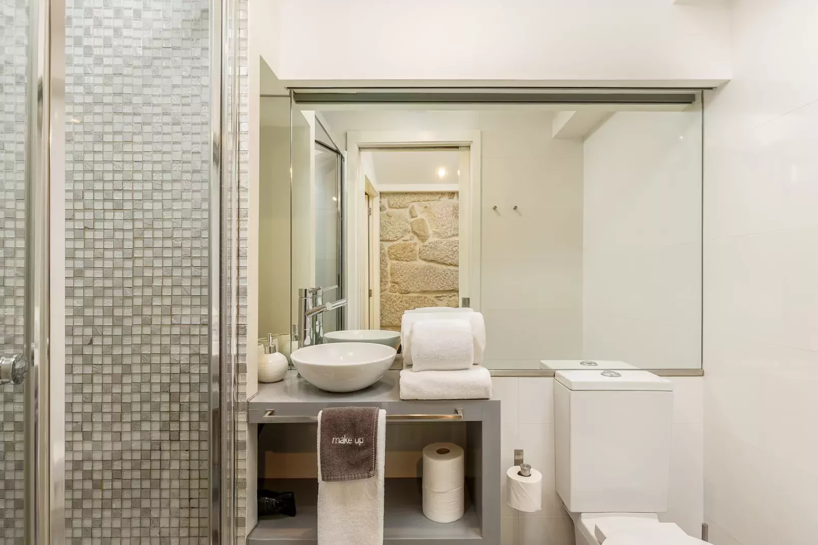 YOUROPO - Ribeira Porto 3-Badkamer