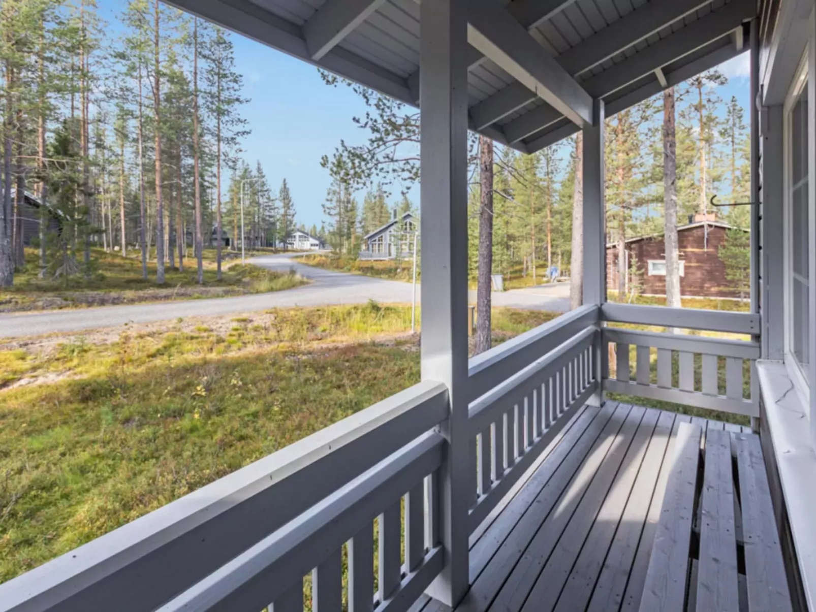 Eki-ylläs a-Buiten