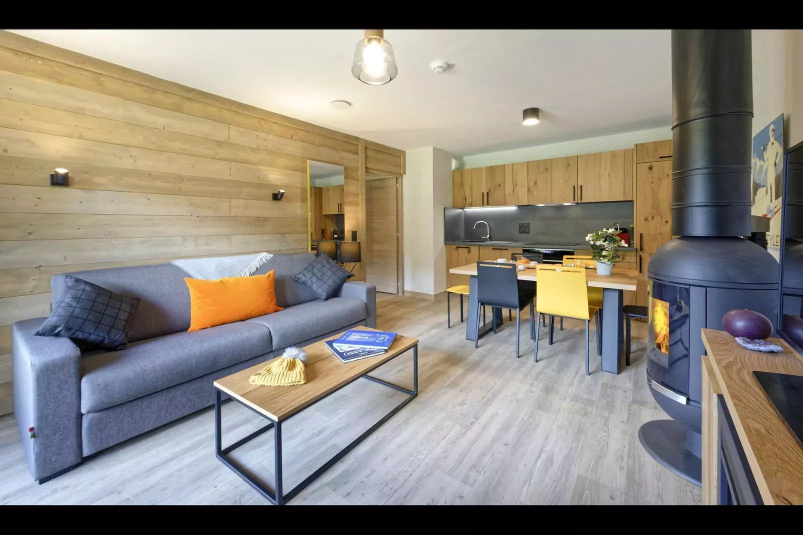 SAMOËNS-S8L-Woonkamer