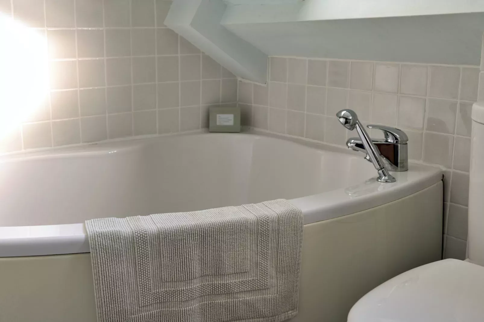 Dolwar Cottage-Badkamer