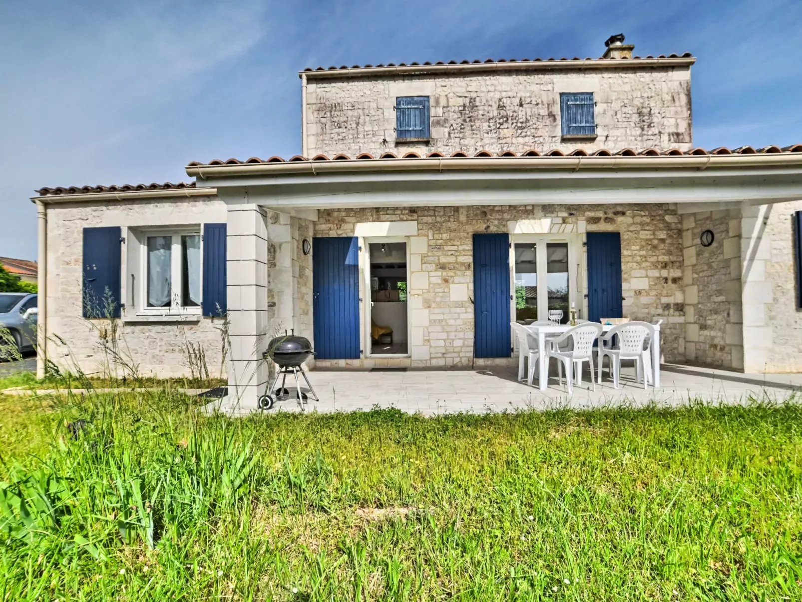 La Brantôme - Buiten