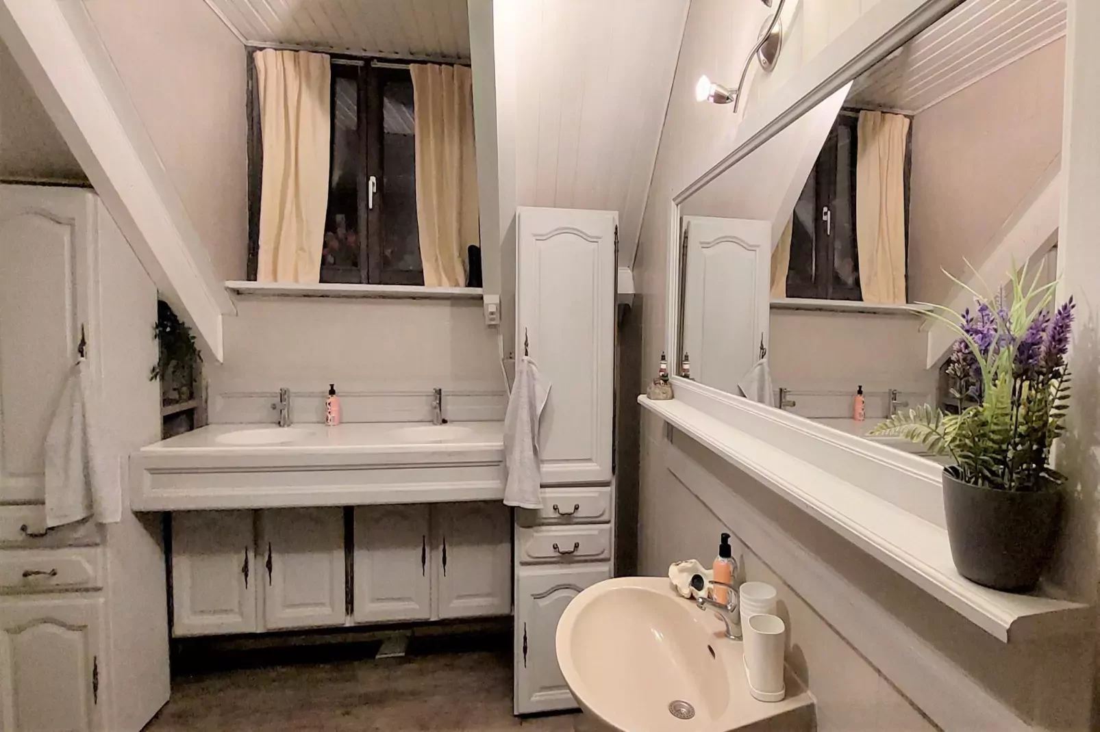 Ardennes Bleu 4 pers maximum-Badkamer