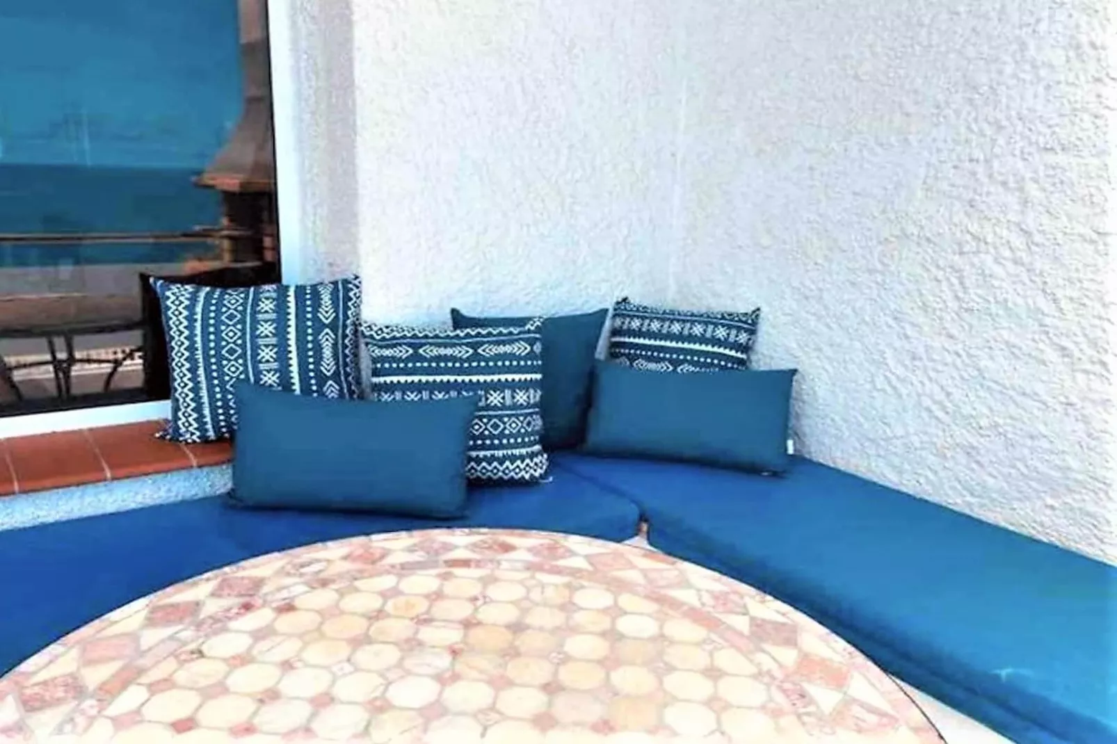 Apartamento en playa Las Carmenes-Terrasbalkon