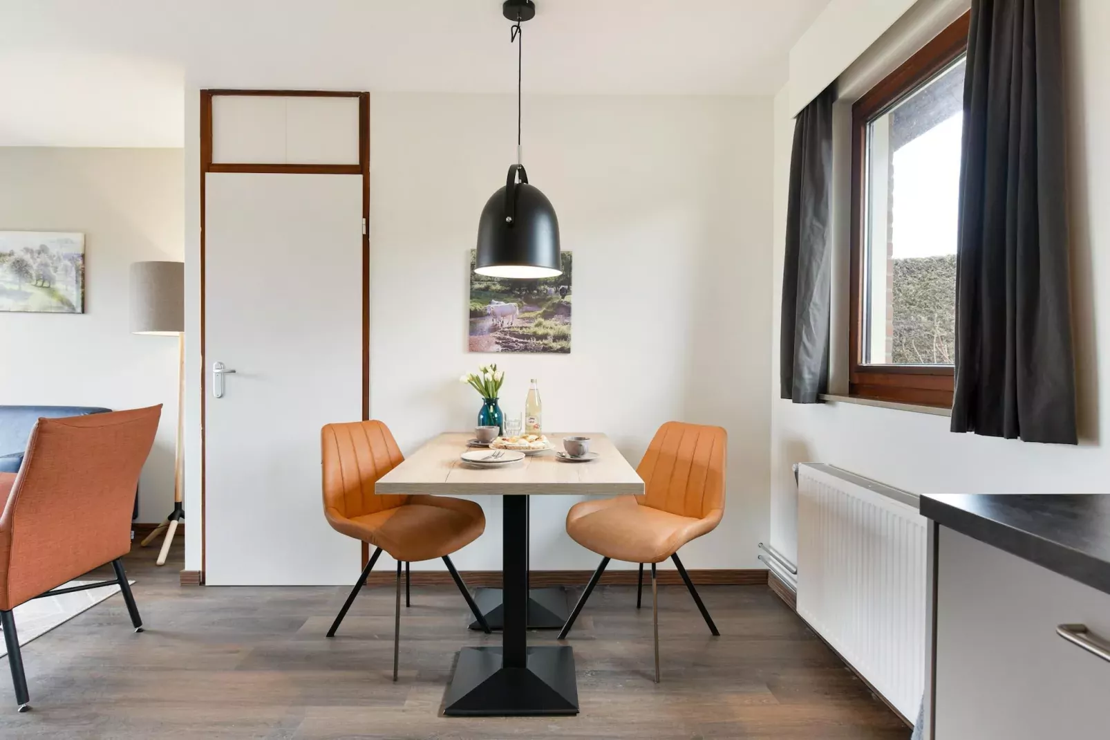 Vakantiepark Reevallis 2-Eetkamer