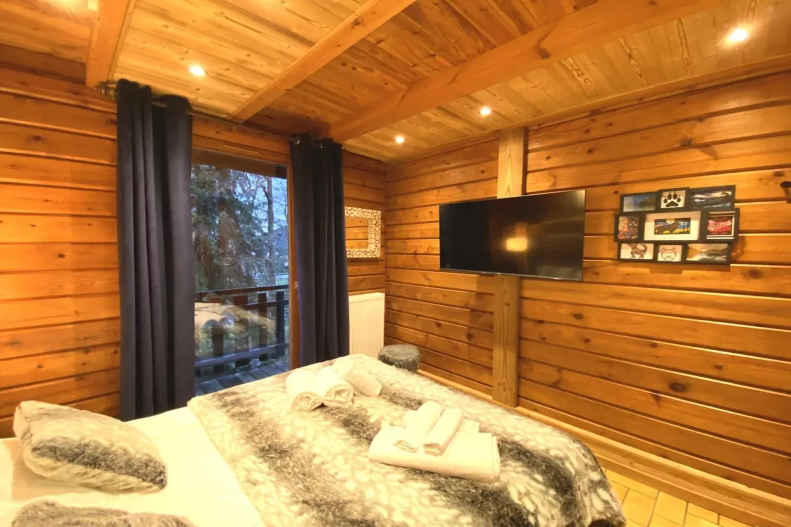 LE GRIZZLY Chalet en bois au calme-Slaapkamer