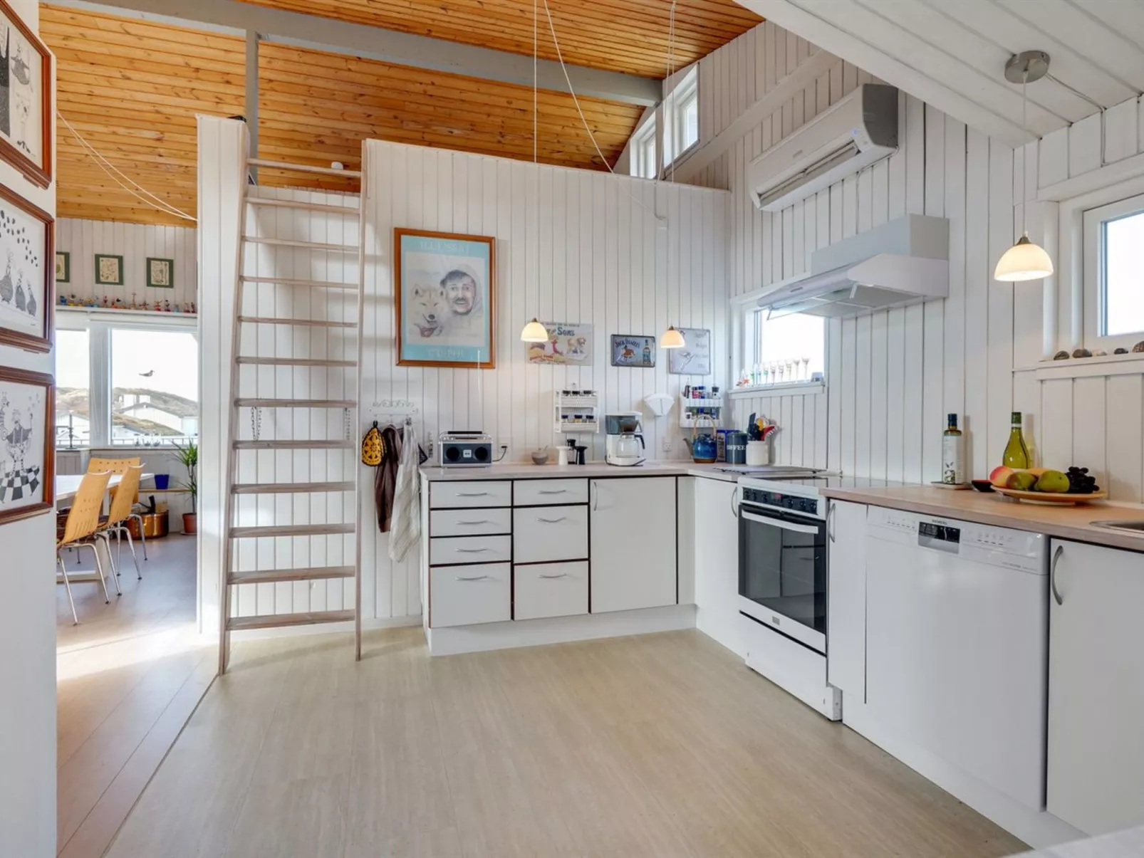 "Kulle" - 200m from the sea-Binnen