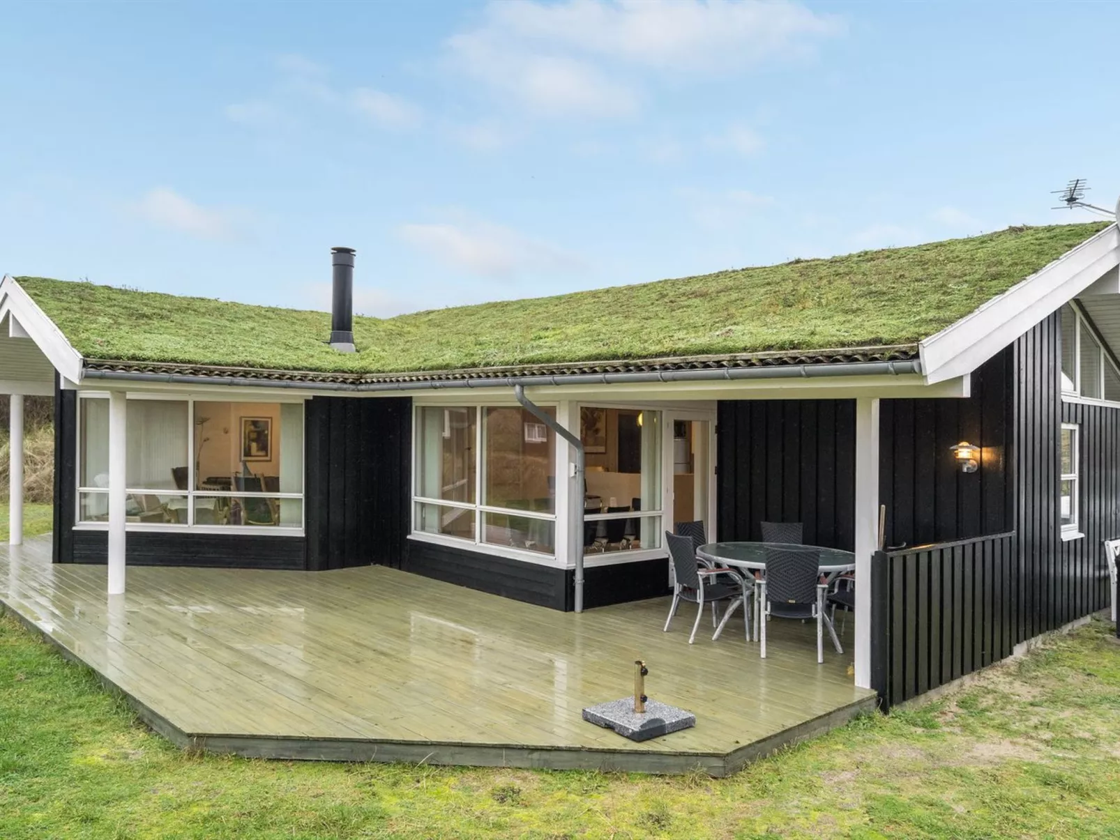 "Bovi" - 300m from the sea-Buiten