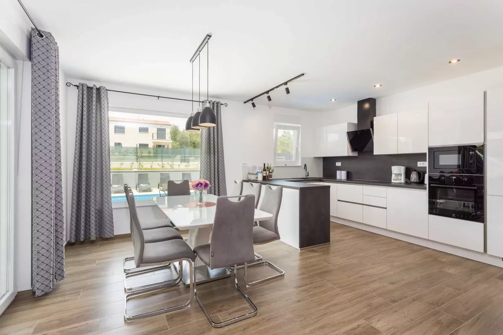 Holiday Home Greta with Private Pool-Keuken