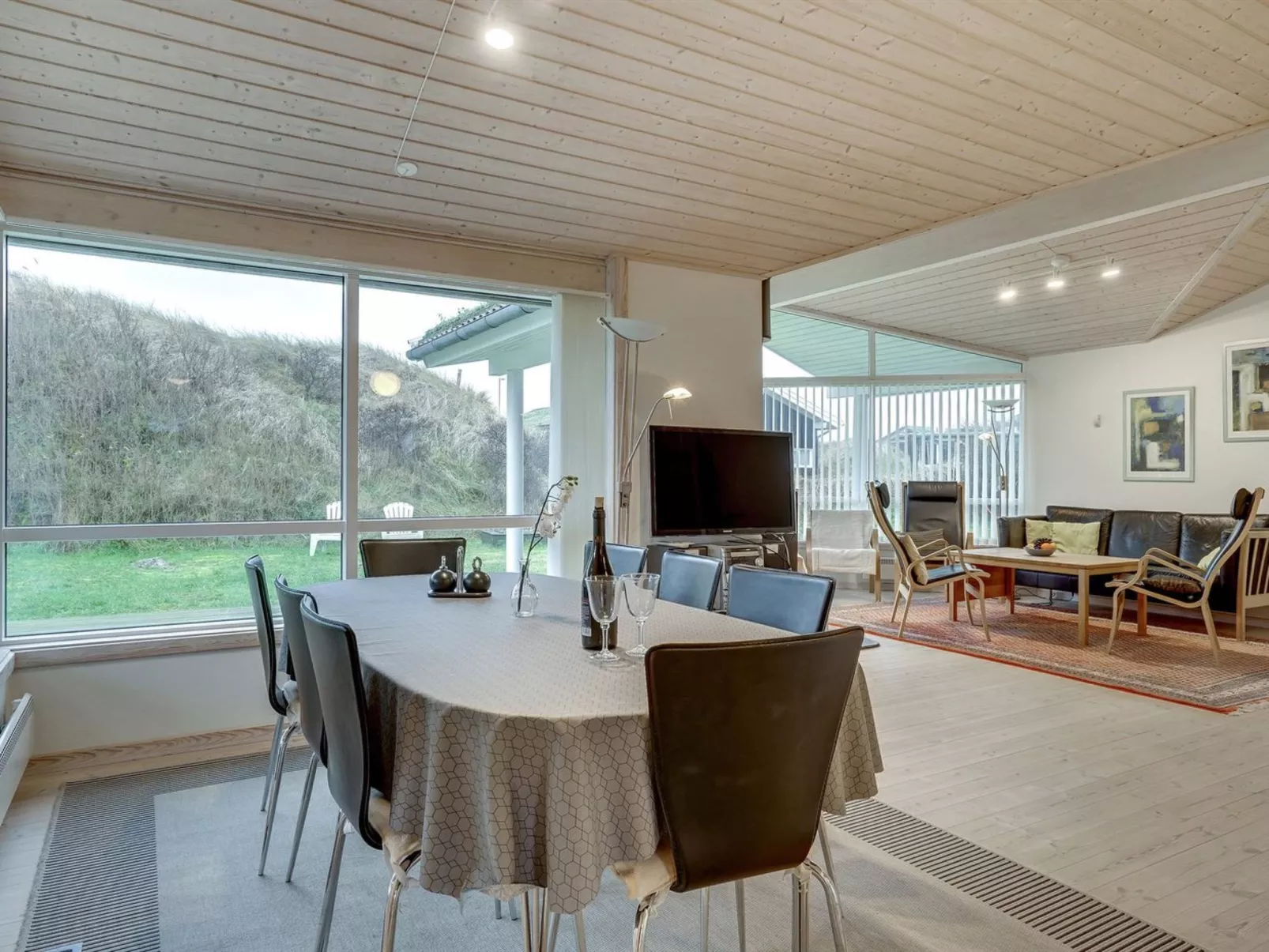 "Bovi" - 300m from the sea-Binnen