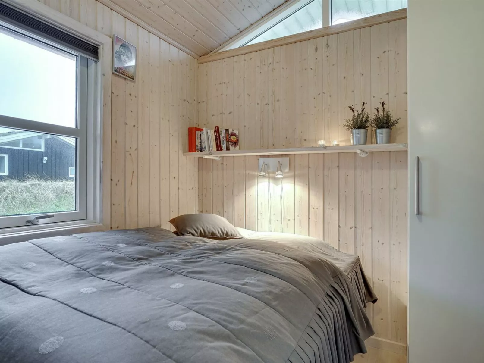 "Bovi" - 300m from the sea-Binnen