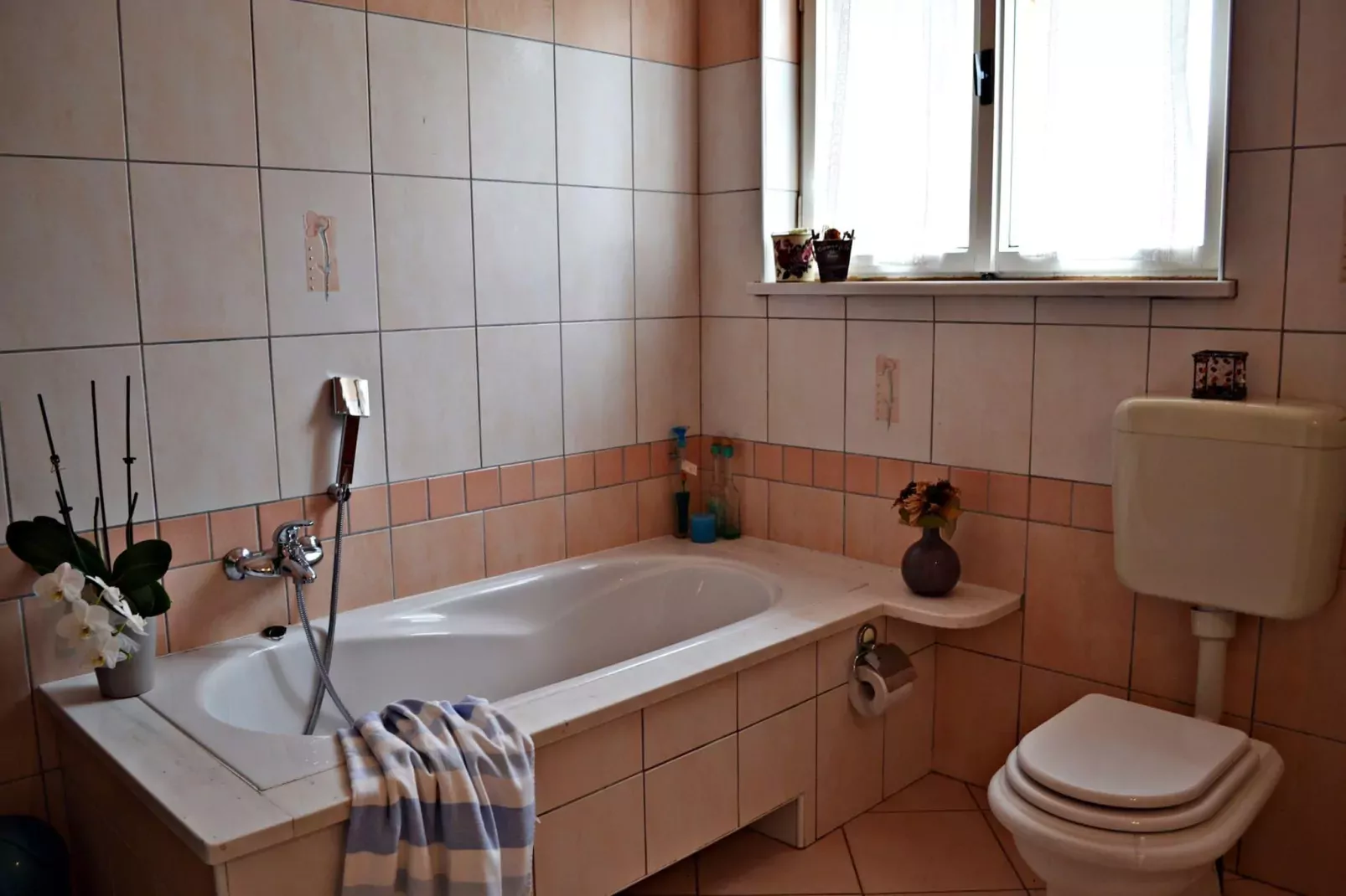 Apartment Ulika - Private Pool, Mountain View-Badkamer