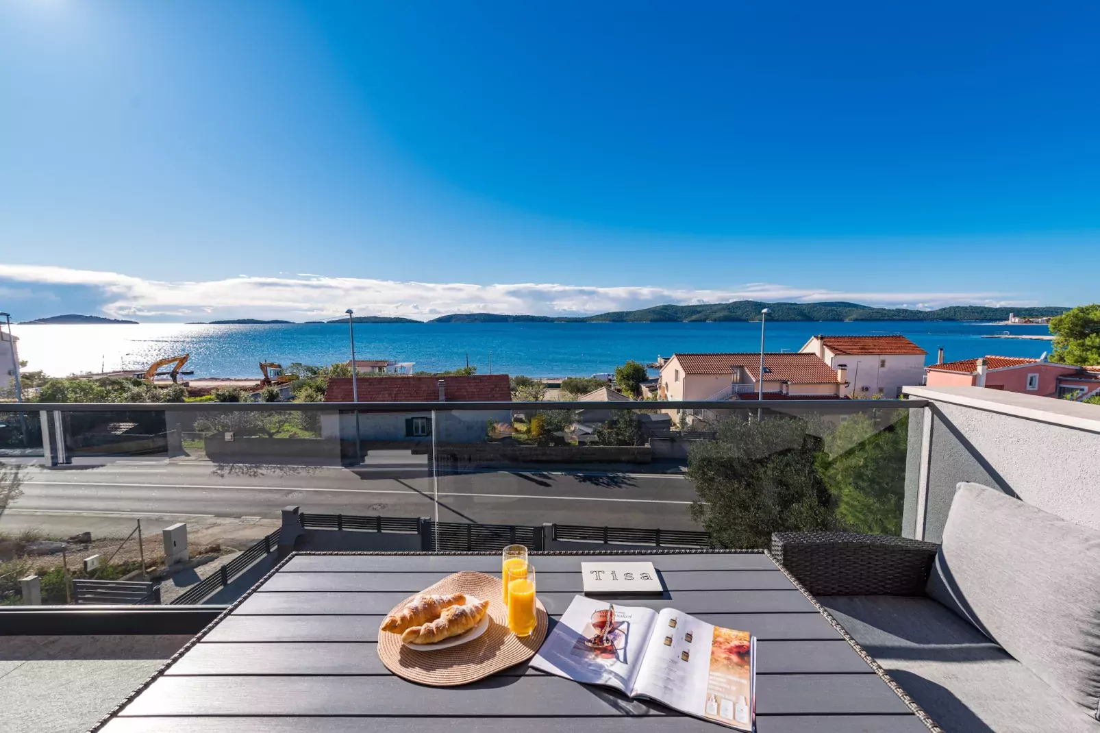 Luxury Apartment Tisa - three bedroom apartment-Terrasbalkon
