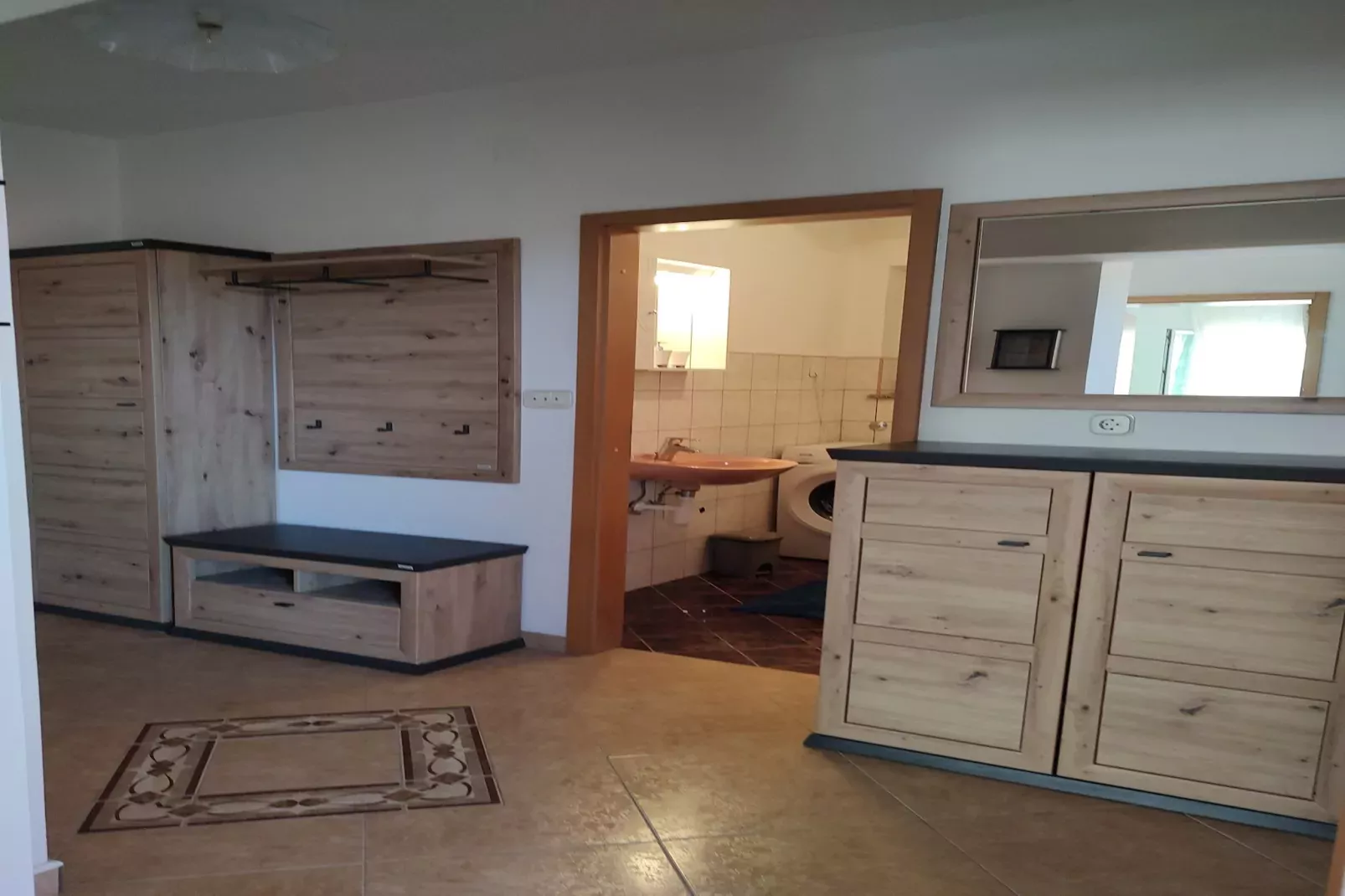 Apartment Lemi - three bedroom apartment-Badkamer