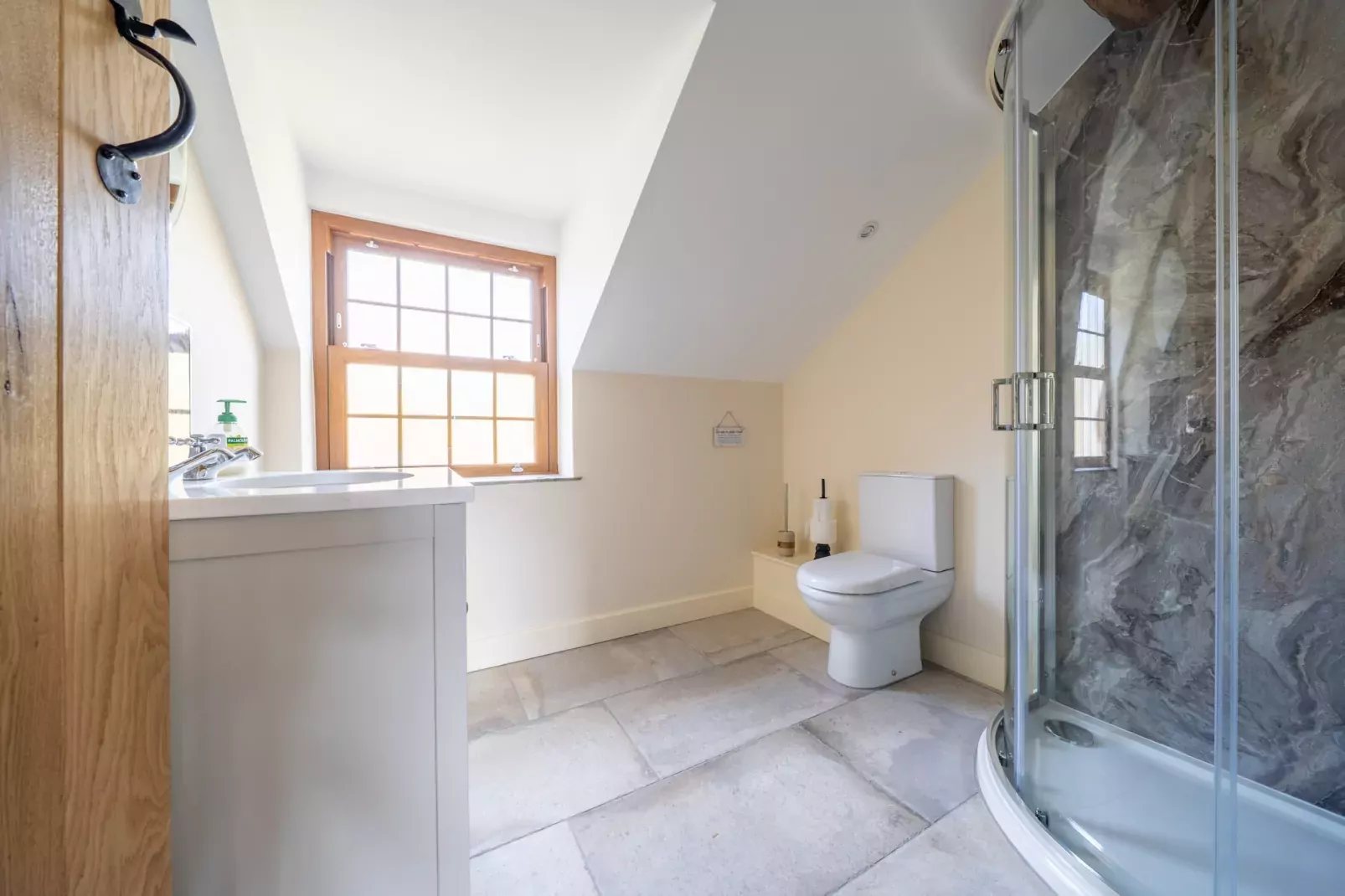 Coygen Cottage-Badkamer