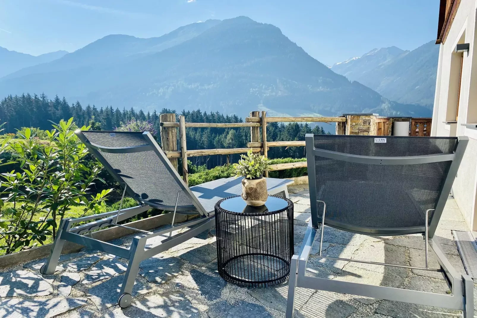 Nationalpark Chalet Weissspitze-Terrasbalkon