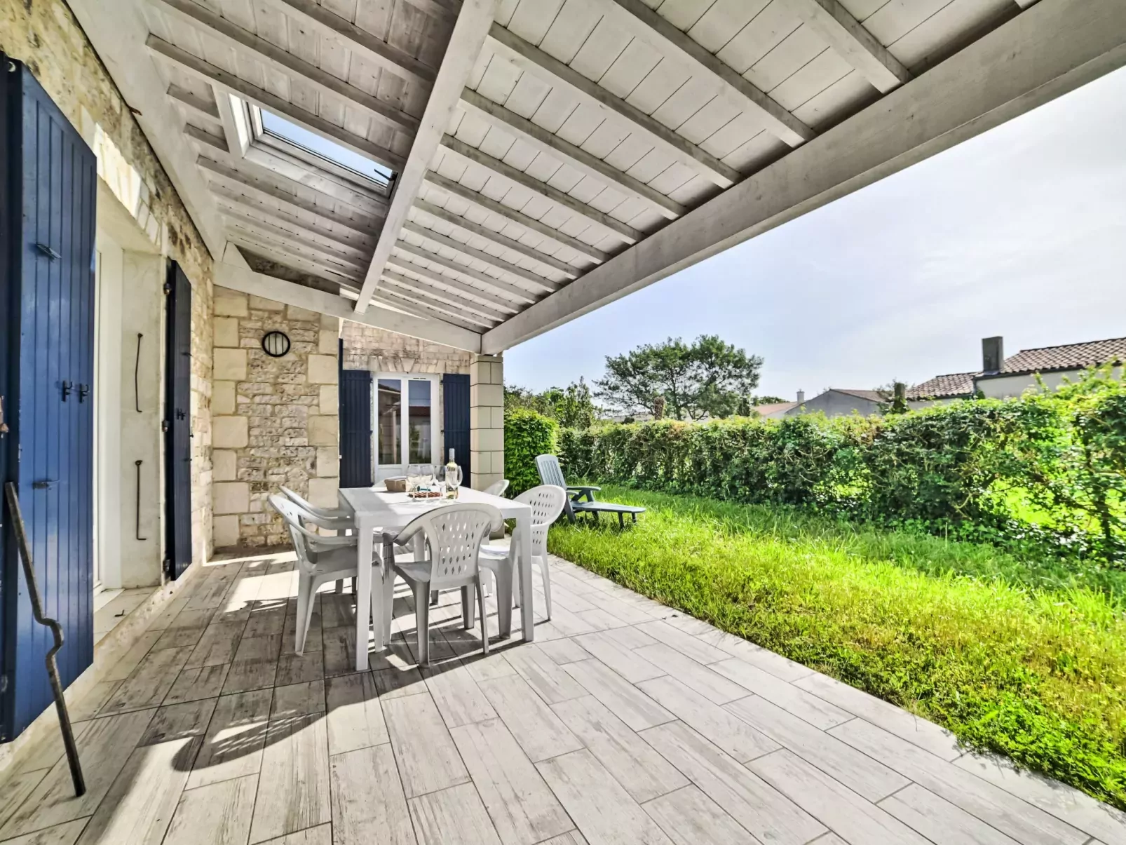 La Brantôme - Buiten