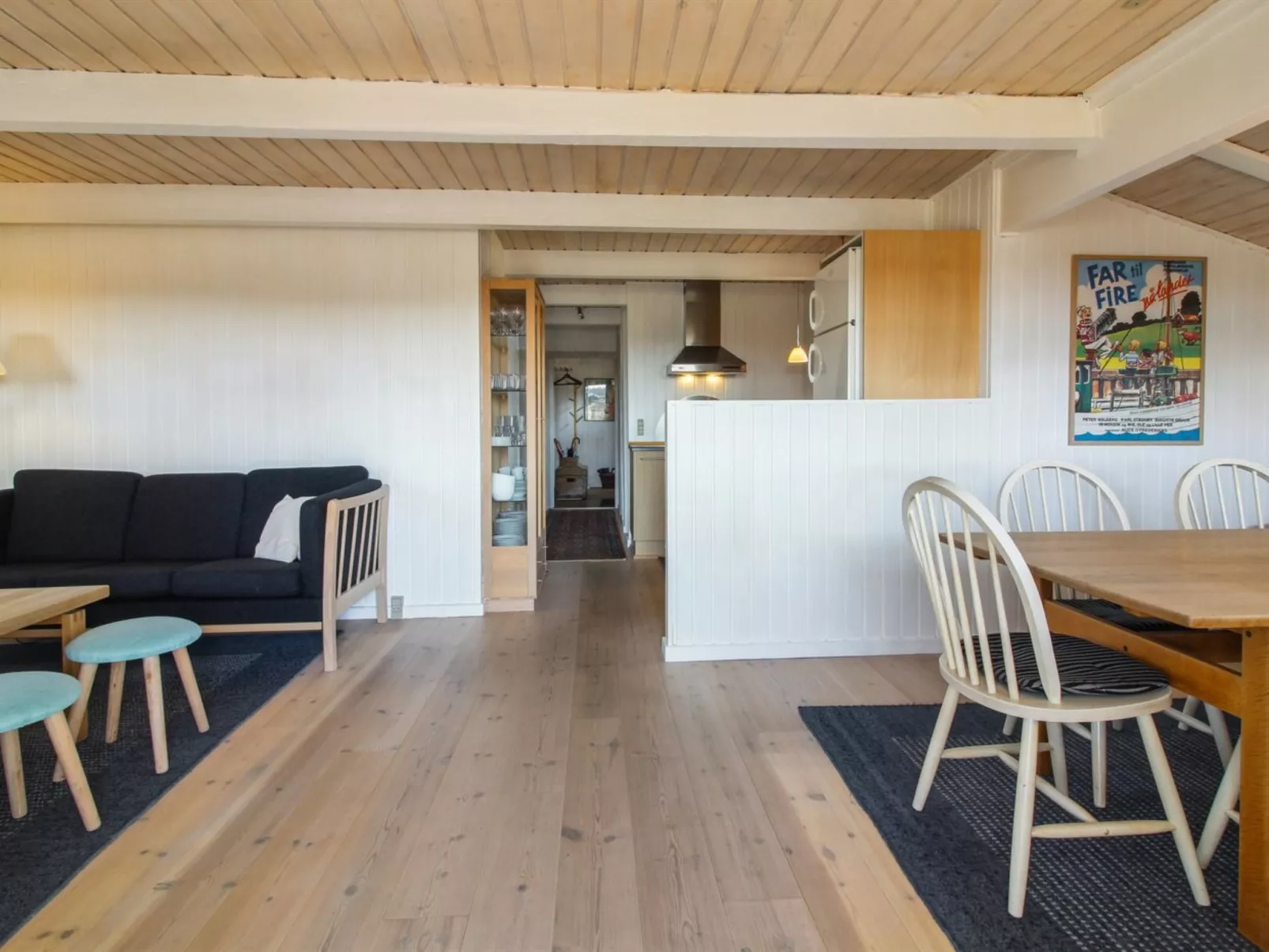 "Vesa" - 200m from the sea-Binnen