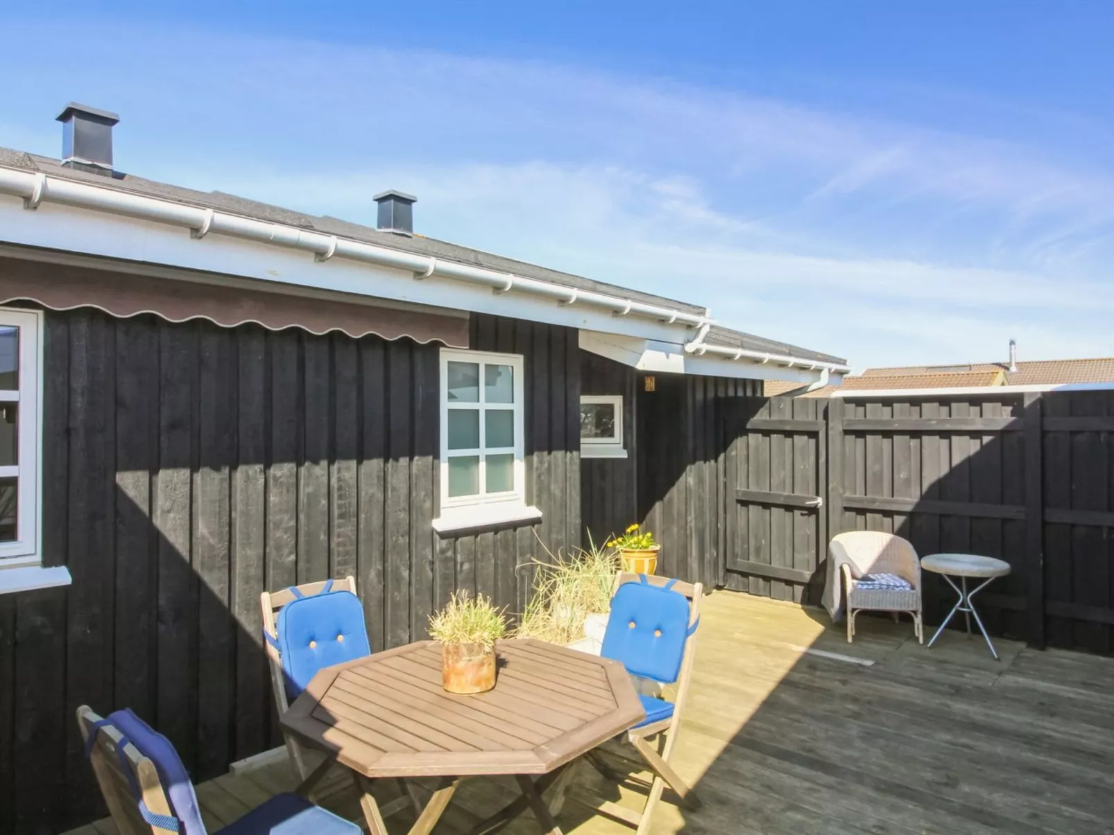 "Vesa" - 200m from the sea-Buiten