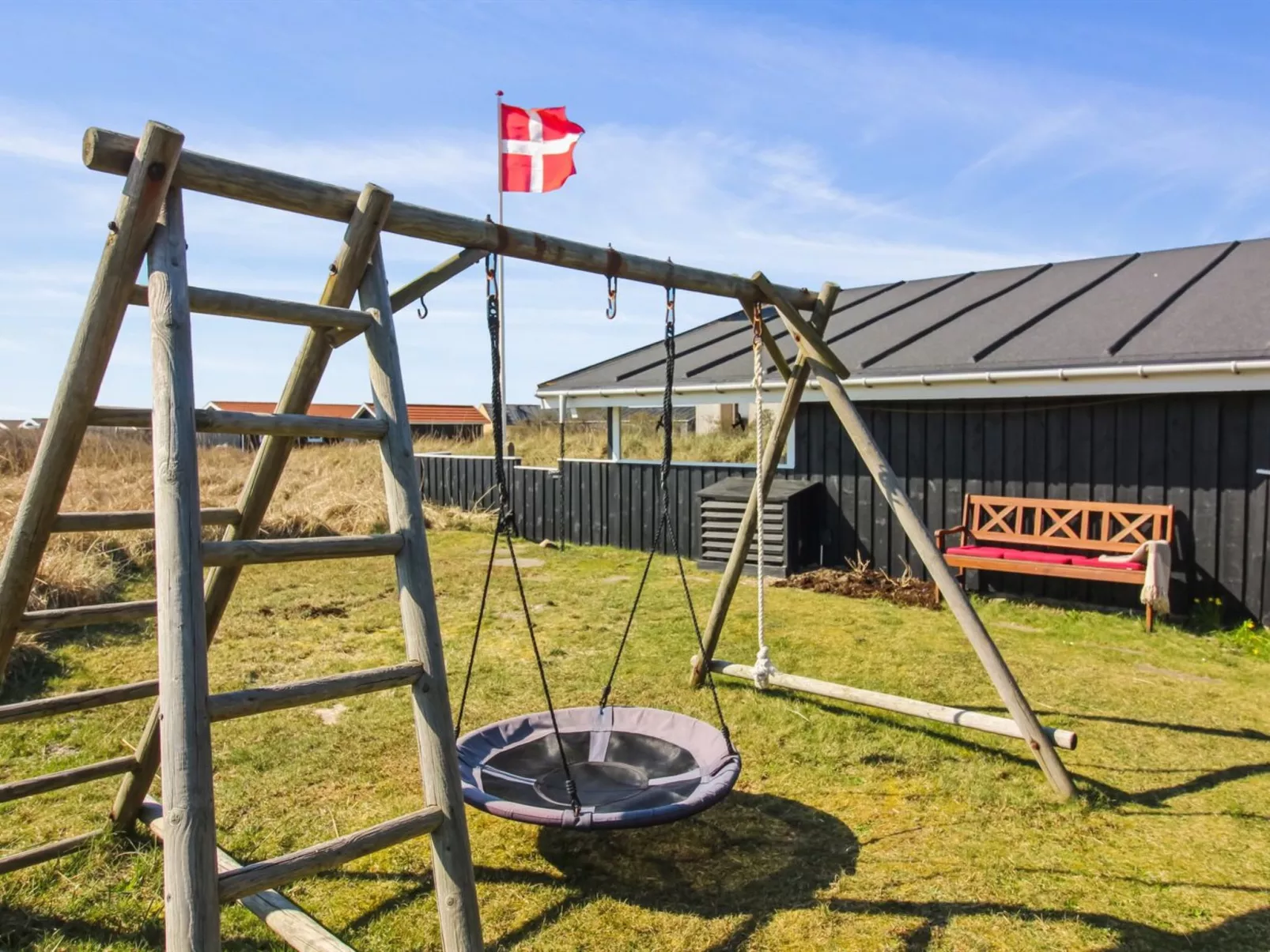 "Vesa" - 200m from the sea-Buiten