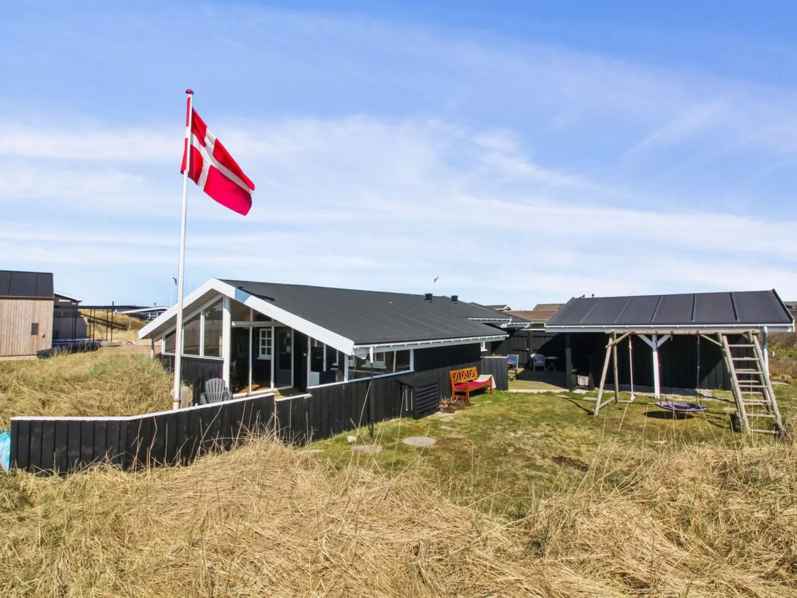 "Vesa" - 200m from the sea-Buiten