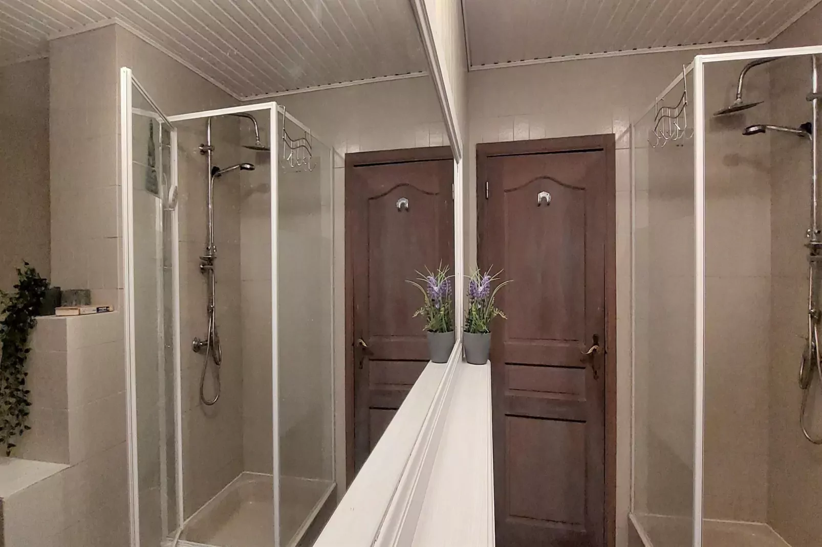 Ardennes Bleu 4 pers maximum-Badkamer