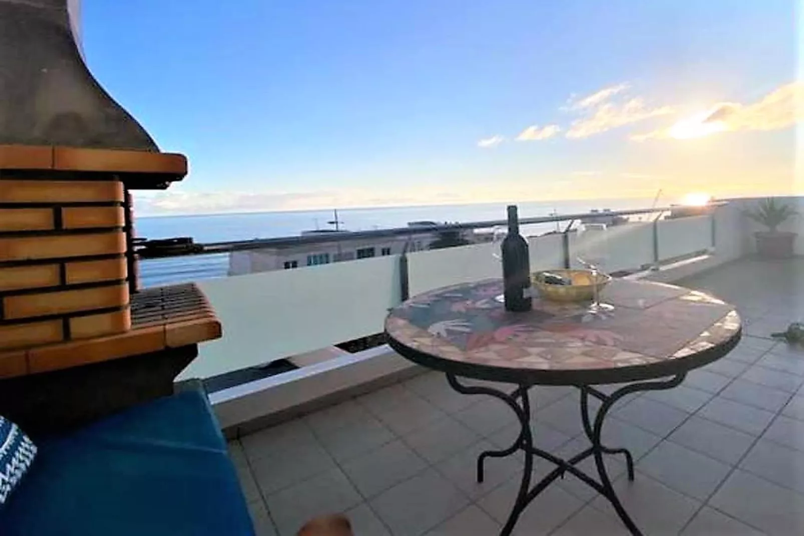Apartamento en playa Las Carmenes-Terrasbalkon