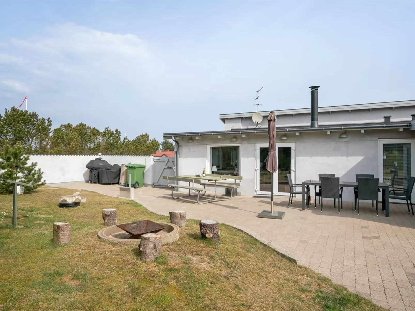 "Lenni" - 700m from the sea-Buiten