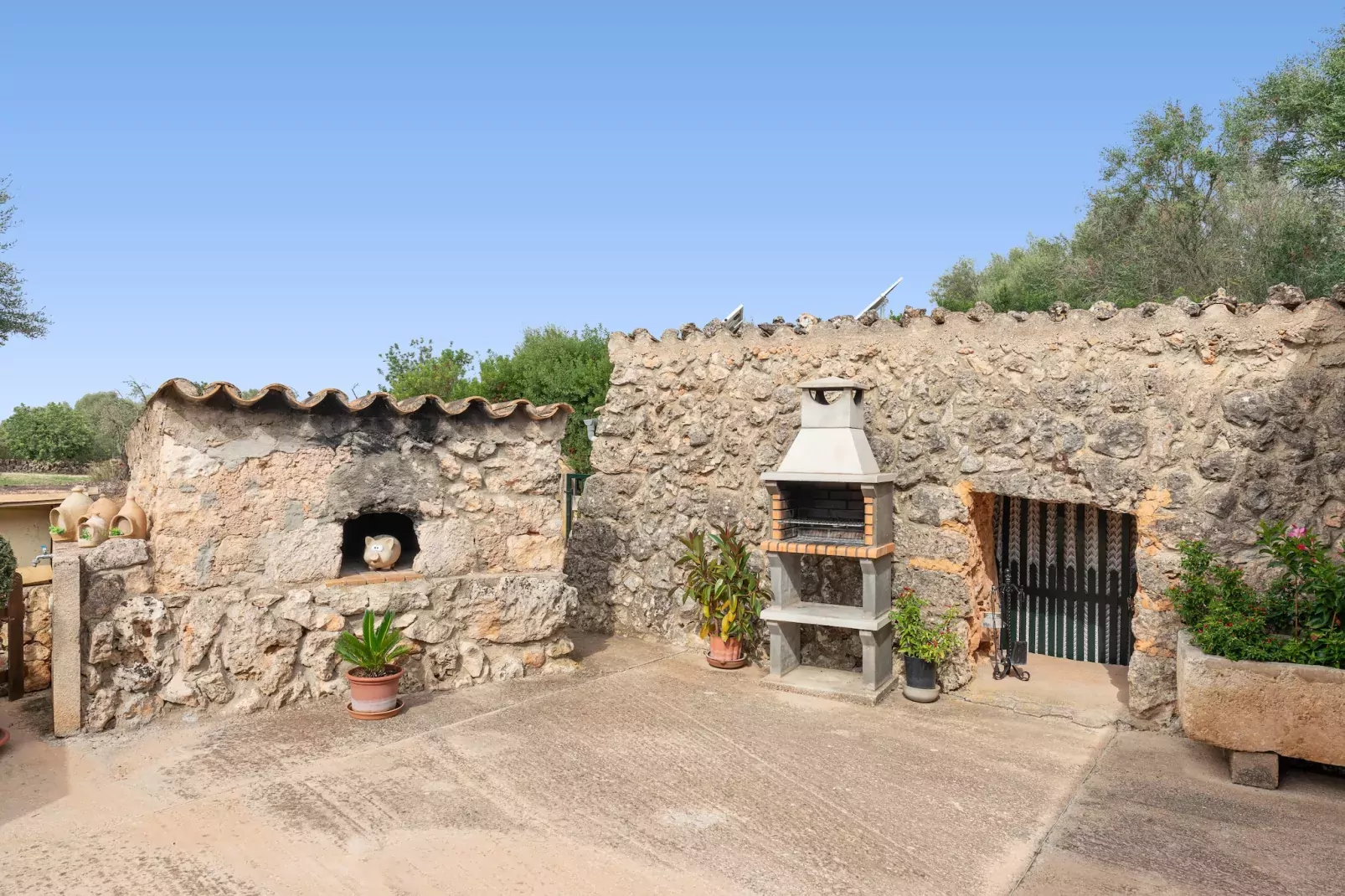 Son Rossinyol-Buitenkant zomer