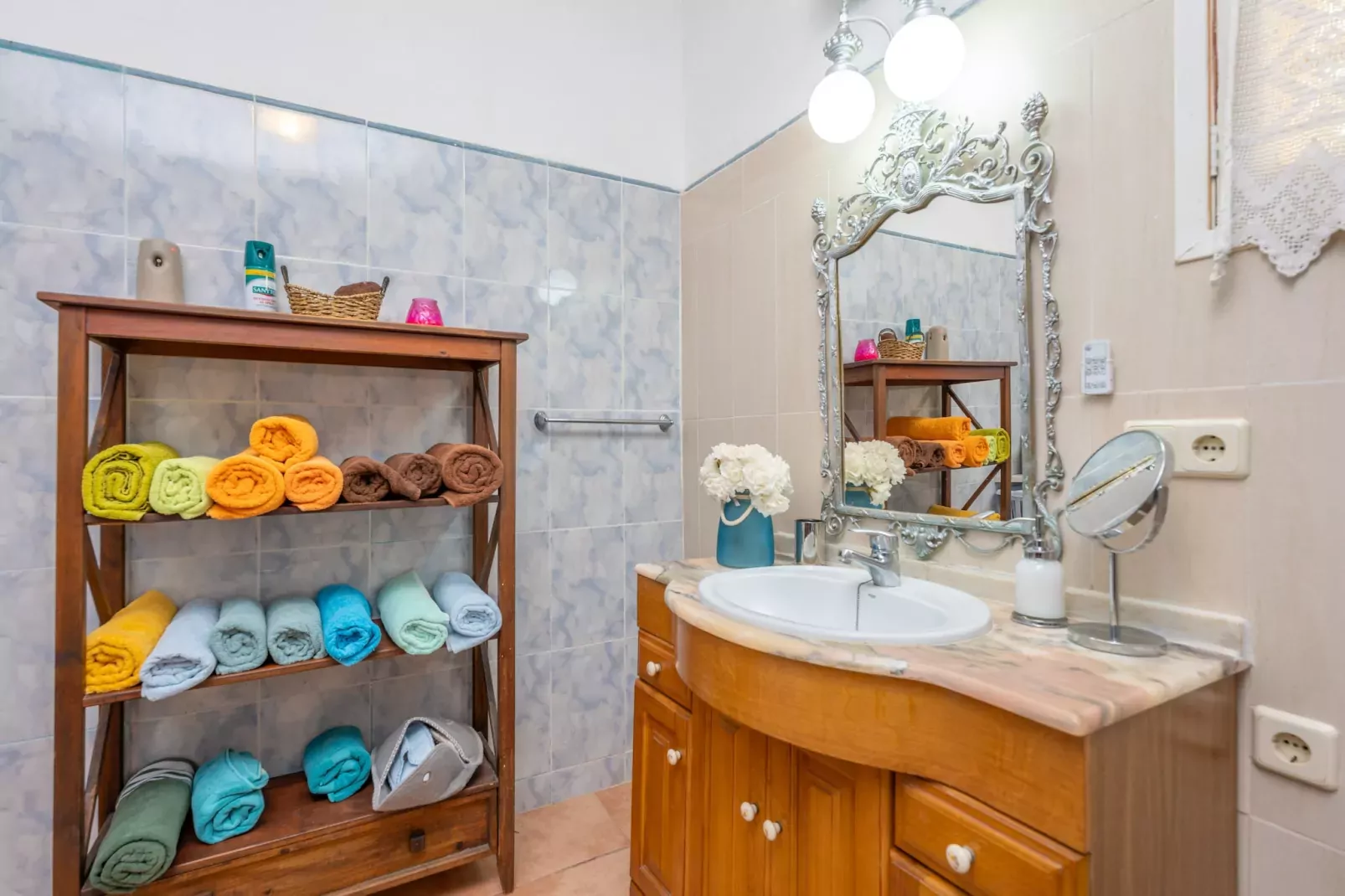 Finca Can Calisto-Badkamer