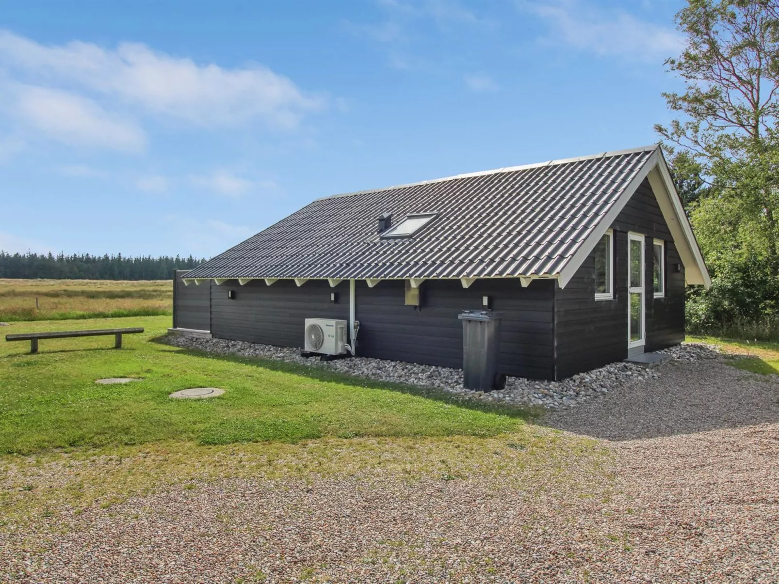 "Agnesa" - 1.5km from the sea in Western Jutland-Buiten