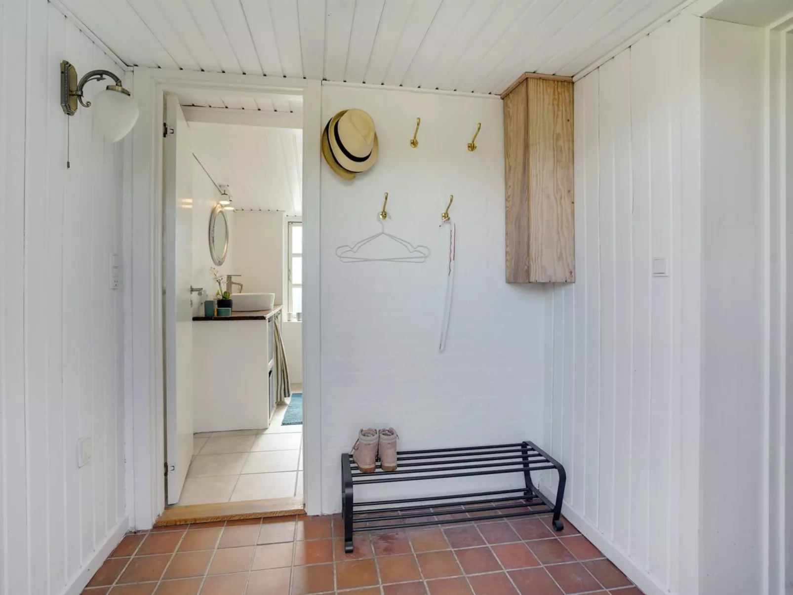 "Gyril" - 100m from the sea-Binnen