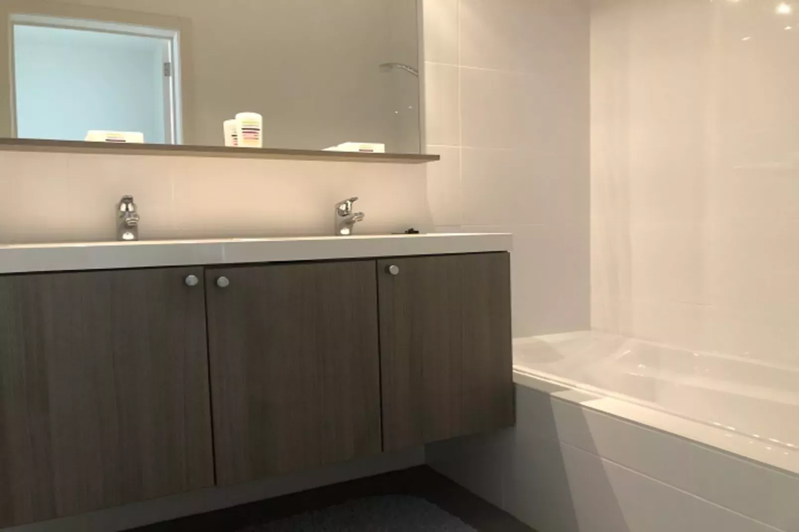 ILIYA 0401-Badkamer