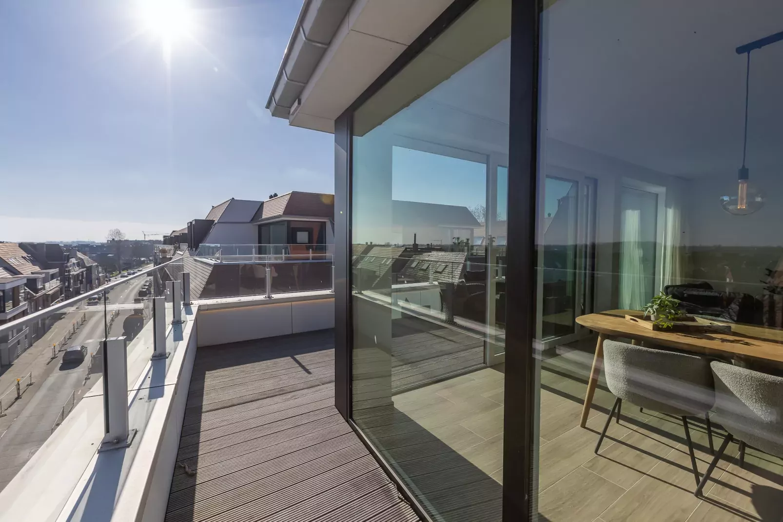 Green Lane The Sun  0401-Terrasbalkon