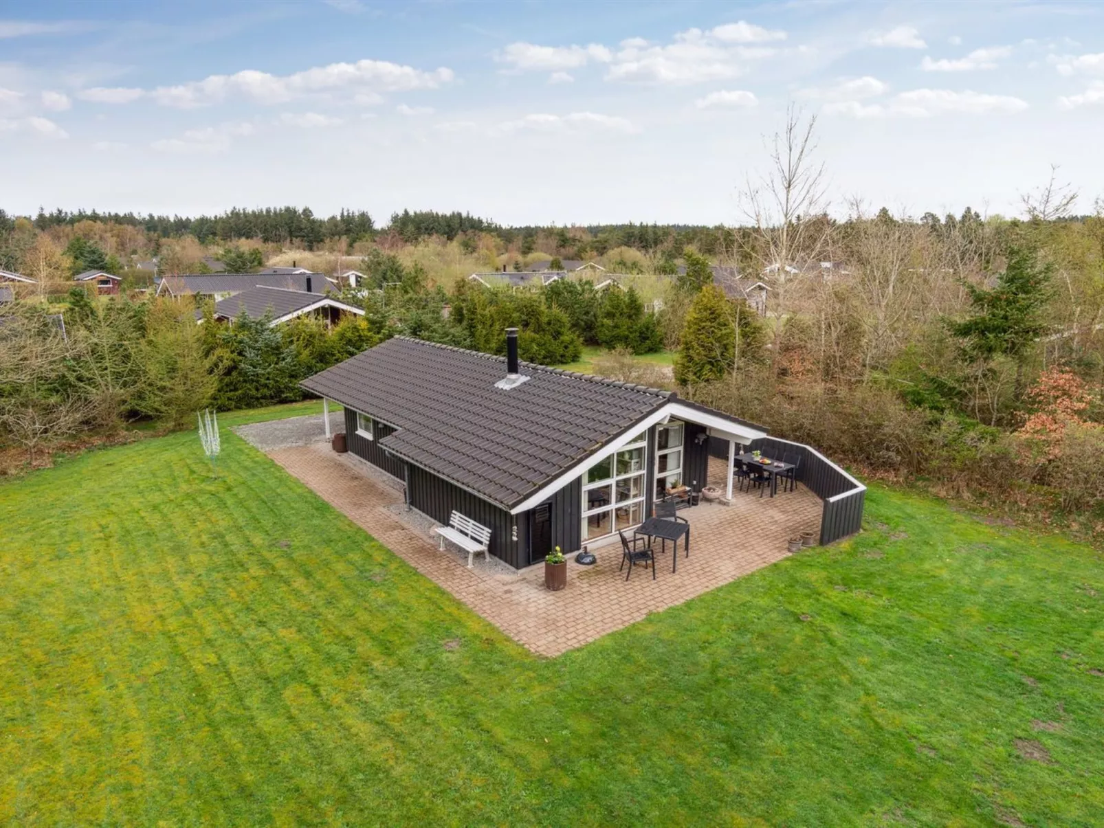"Zenta" - 4km from the sea in NW Jutland-Buiten