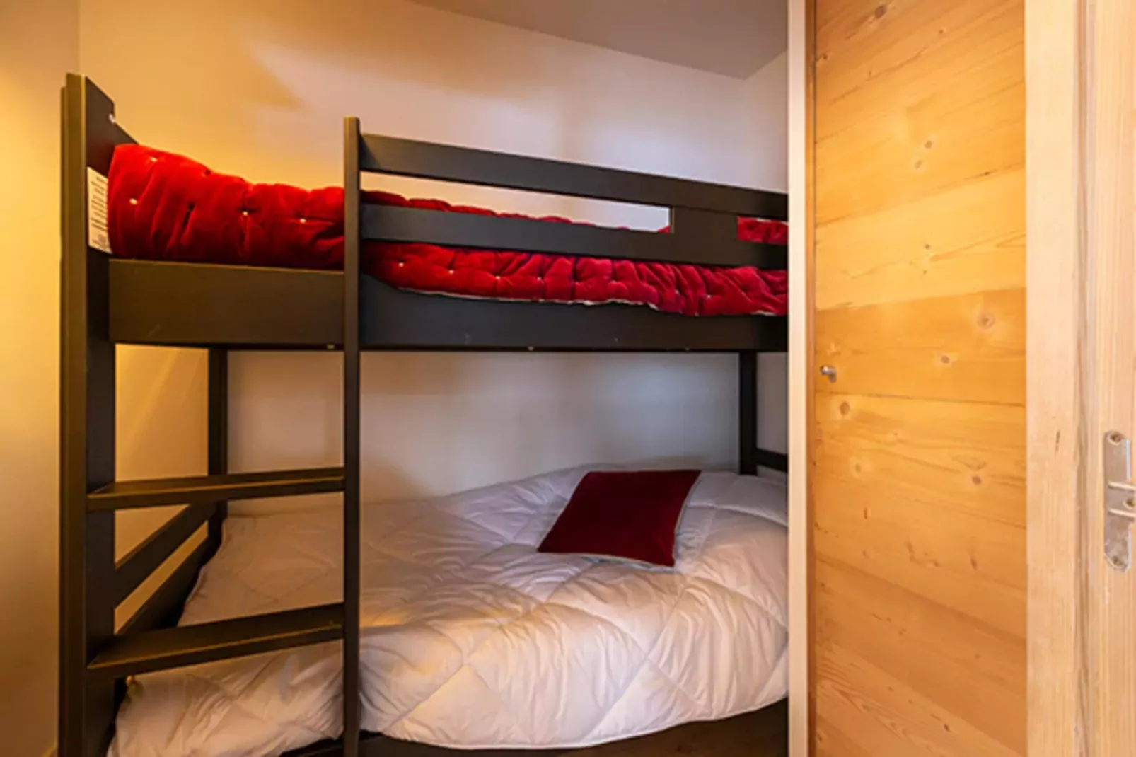 VAUJANY Le Saphir-A38S-Slaapkamer