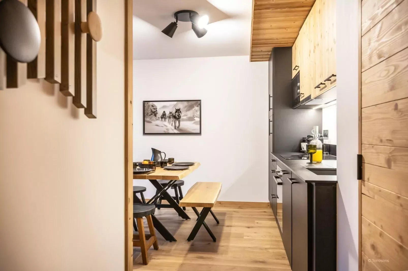 CHAPELLE DABONDANCE Le Flocon Blanc A36S-Eetkamer