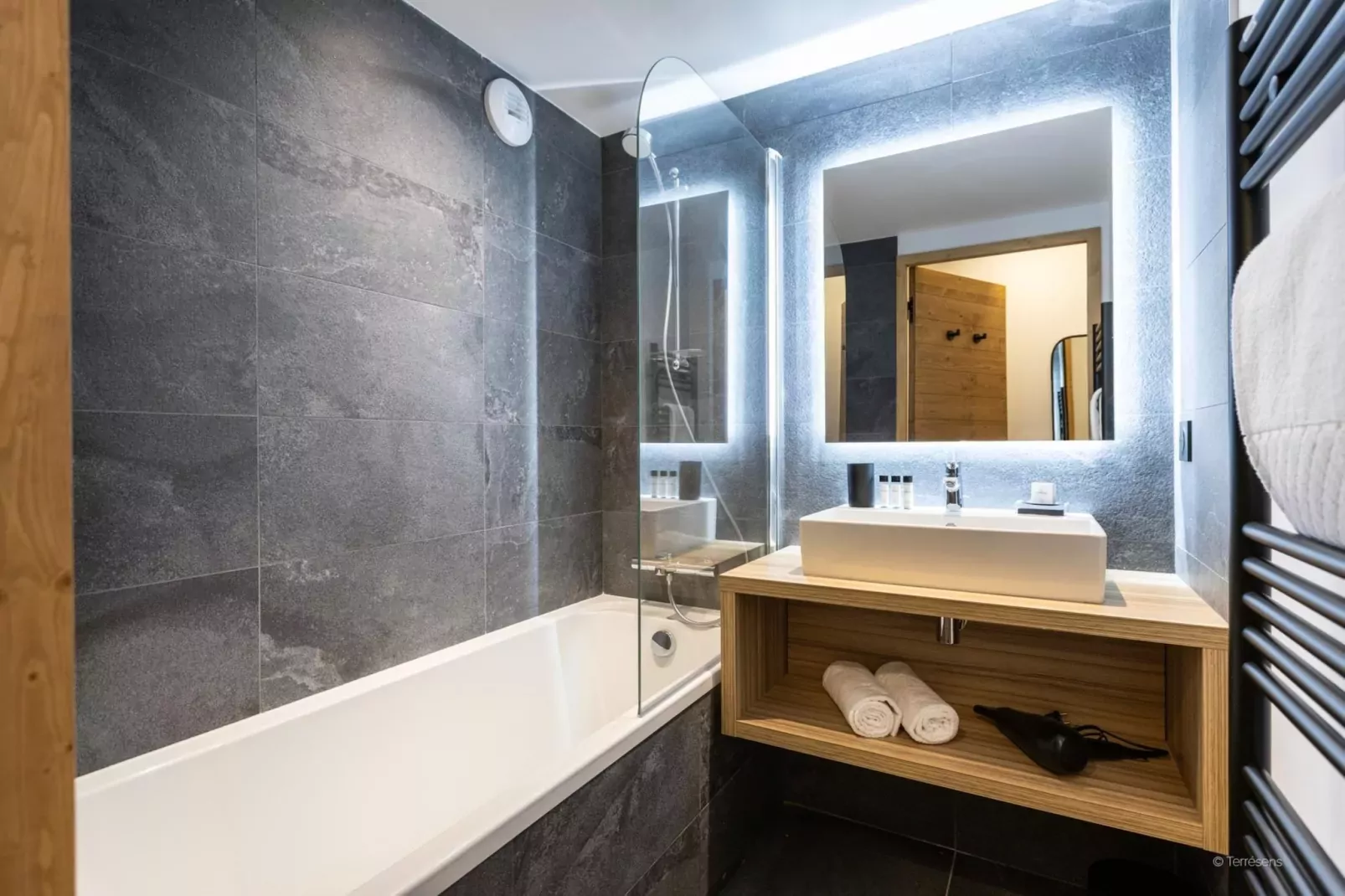 CHAPELLE DABONDANCE Le Flocon Blanc A48P-Badkamer