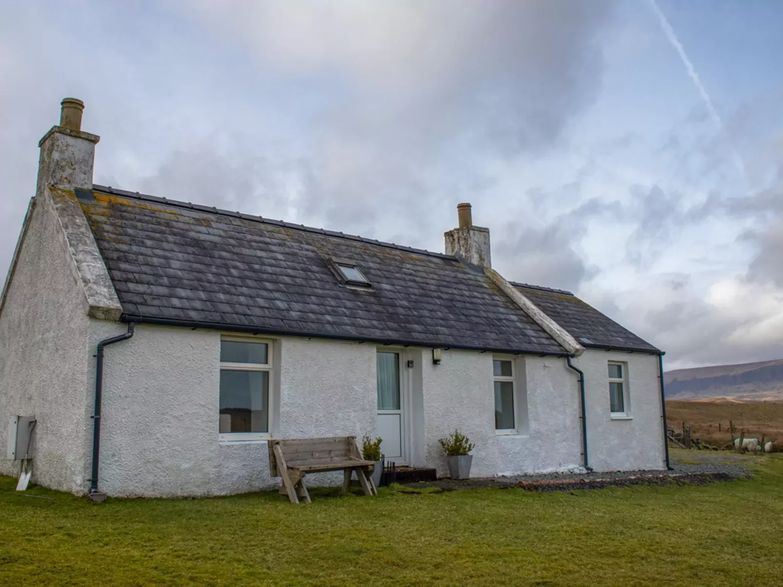 Taigh Mhurdaidh-Buiten