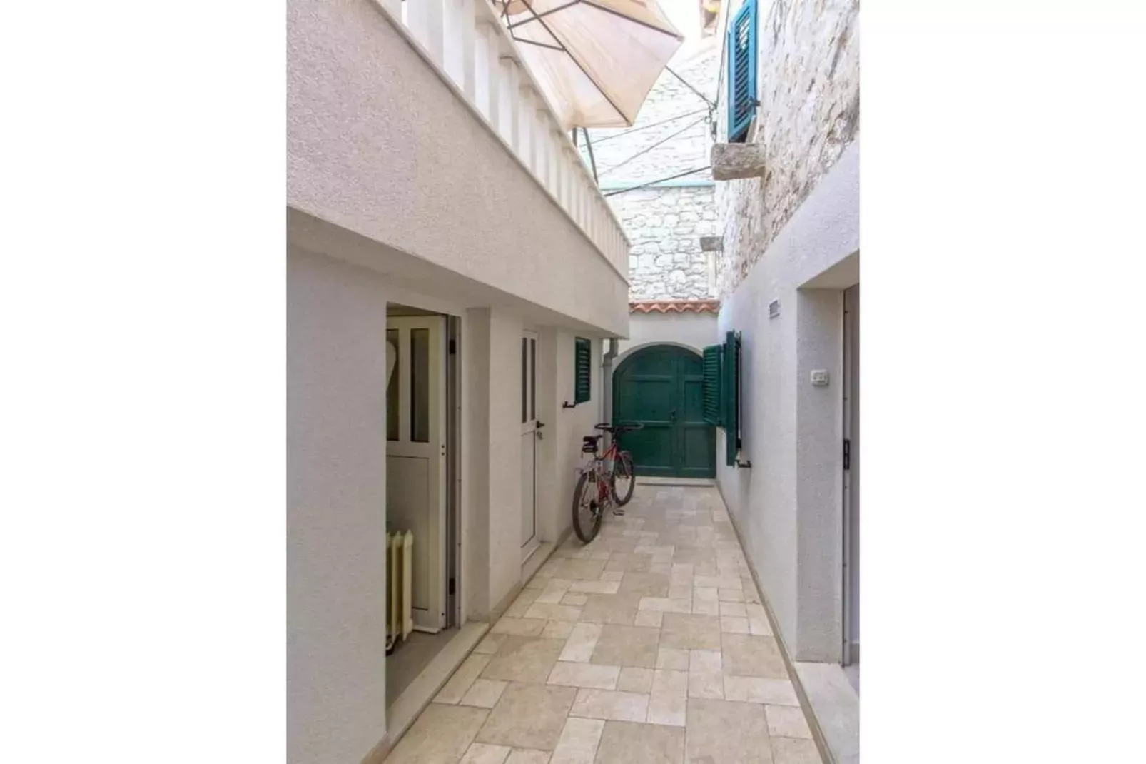 Apartment Primosten Center-Terrasbalkon