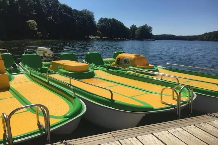 Domki wakacyjne nad jeziorem Cieszyno-Parkfaciliteiten