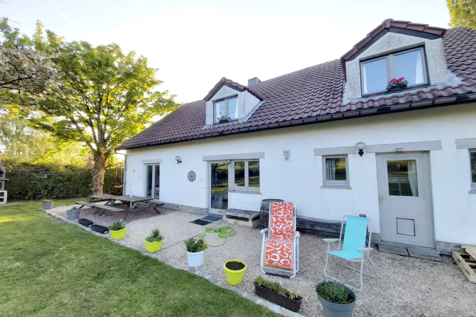 Ardennes Bleu 4 pers maximum-Terrasbalkon