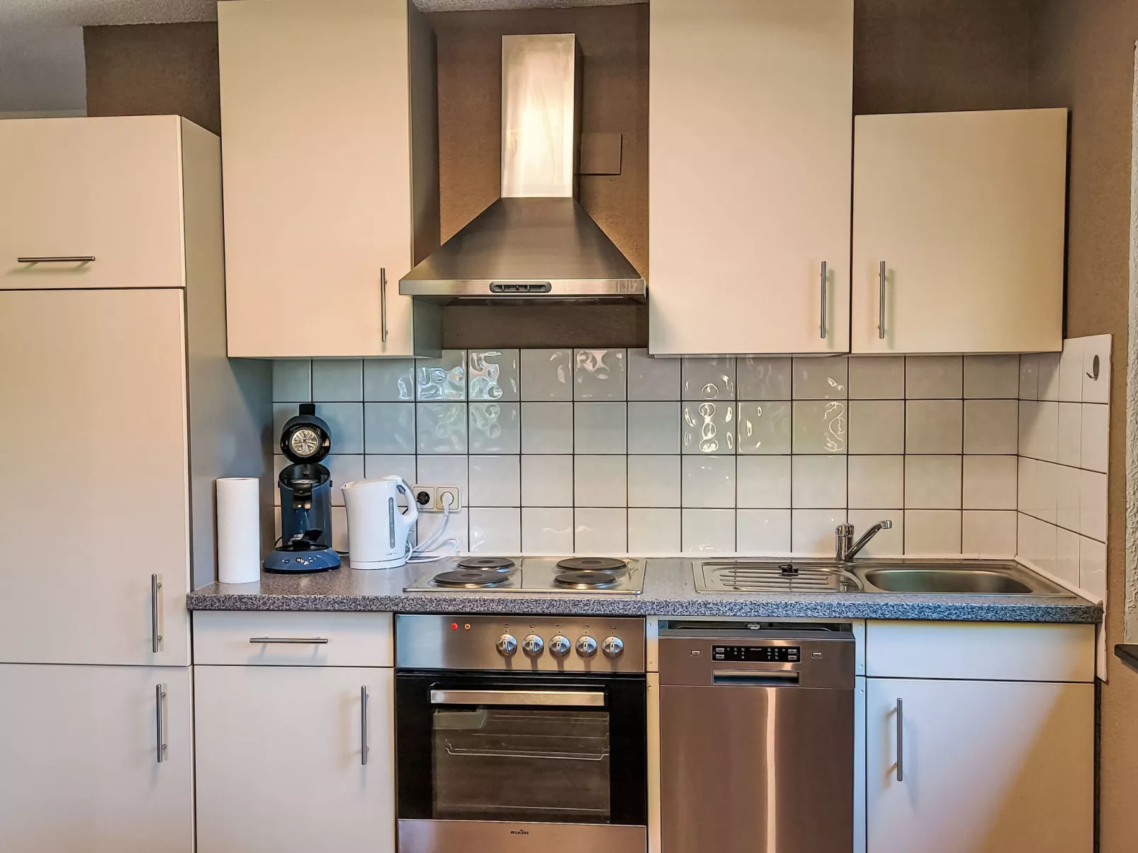 Sternberg 225/227 Ganzes Haus-Binnen