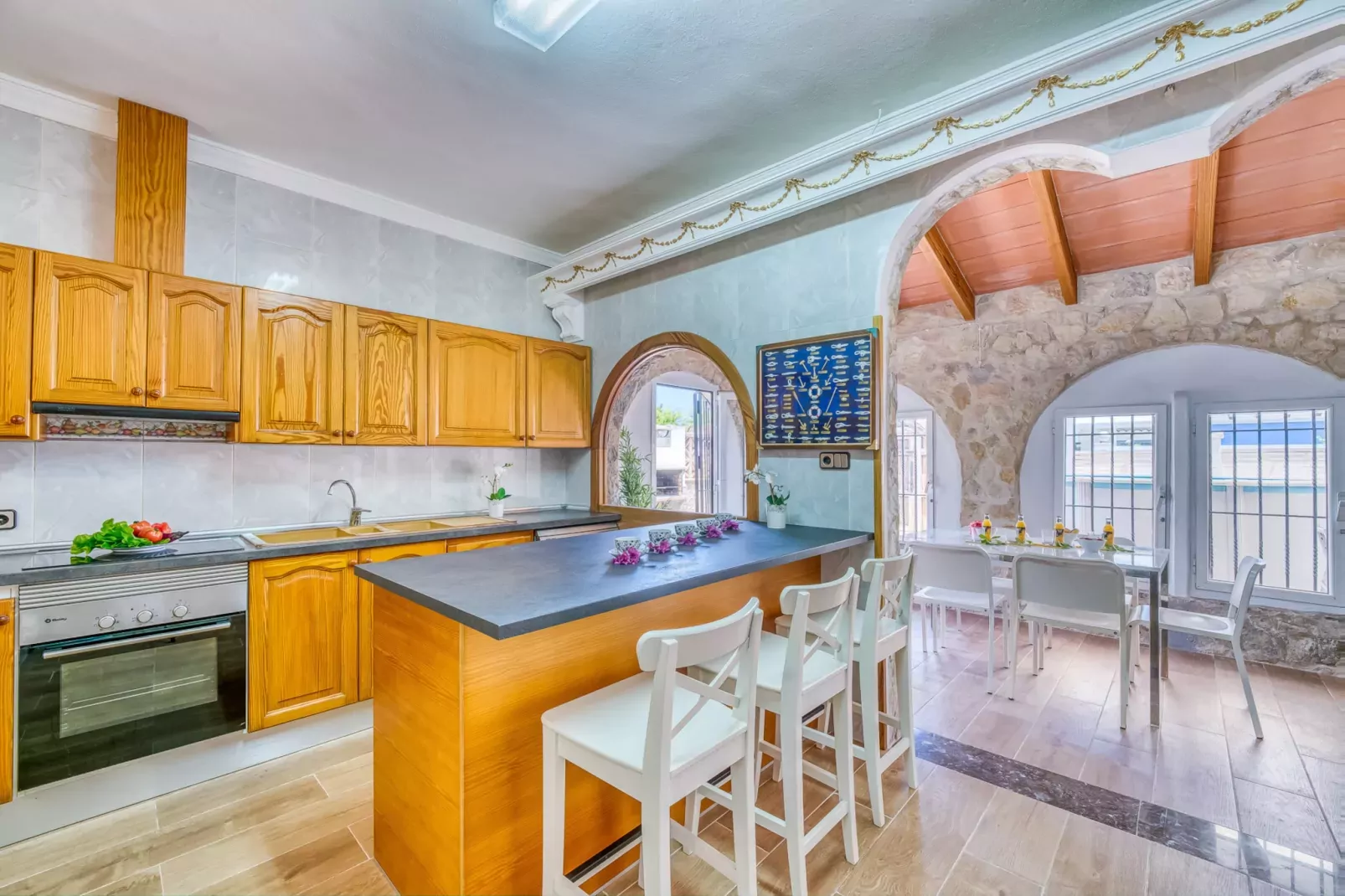 Villa Xisco-Keuken