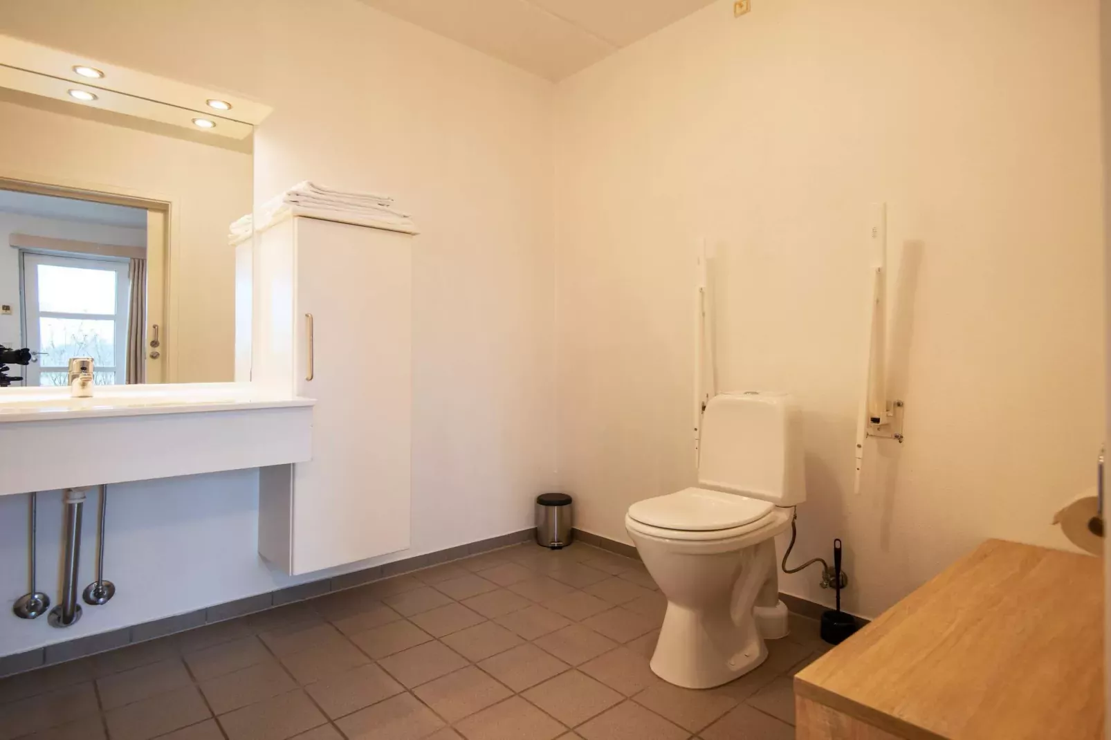 Dobbeltværelse handicapvenligt 29m²-Binnen