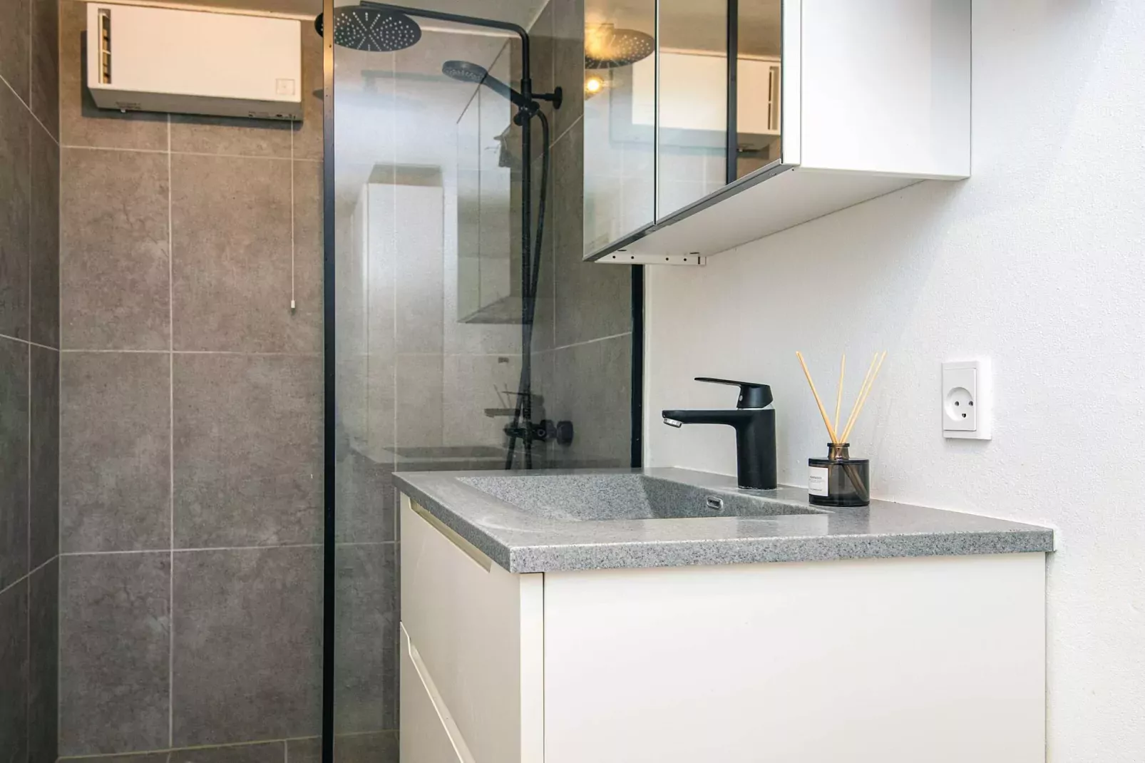 5 sterren vakantie huis in Henne-Binnen