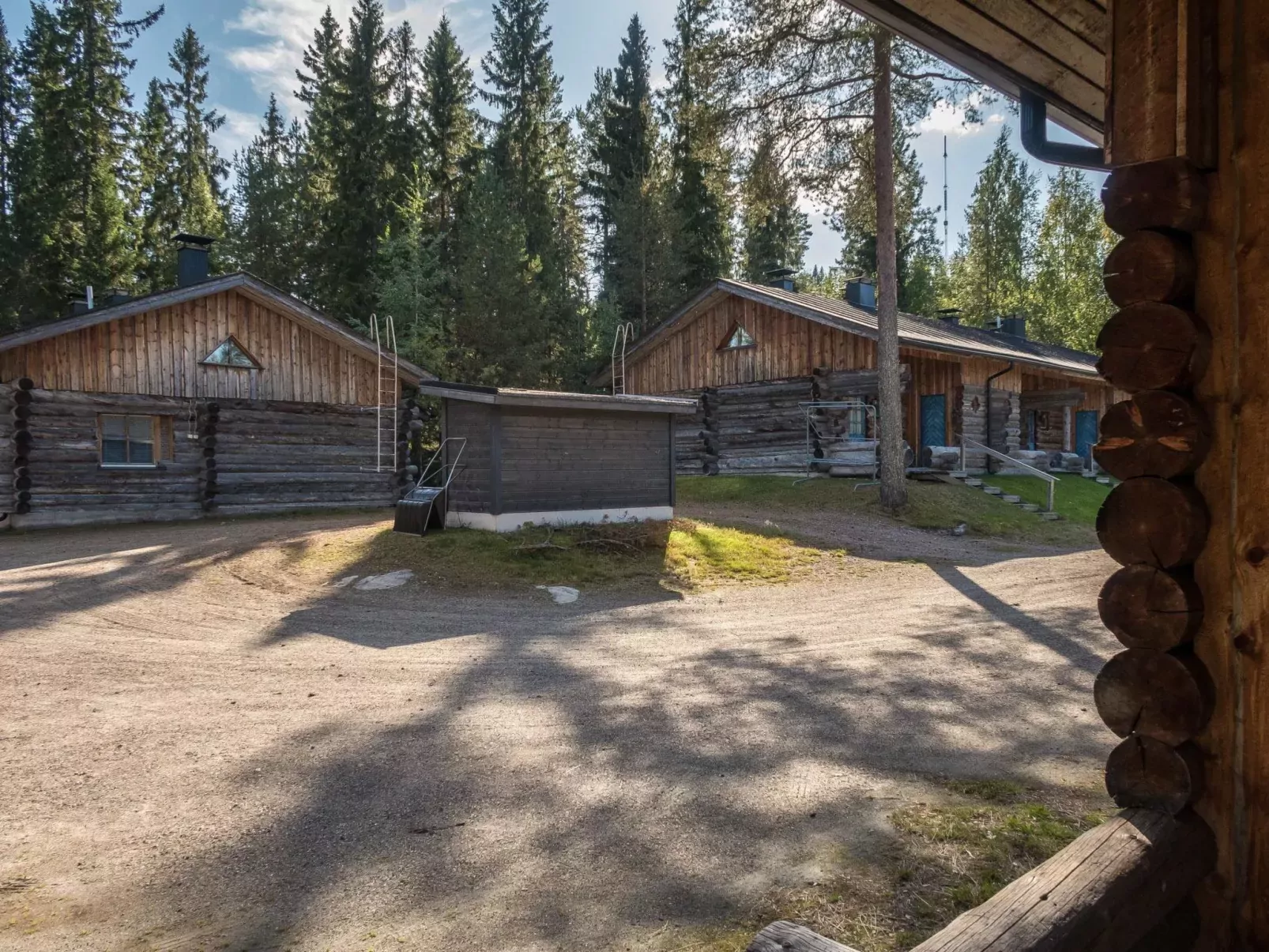 Vuokatinportti a4-Buiten